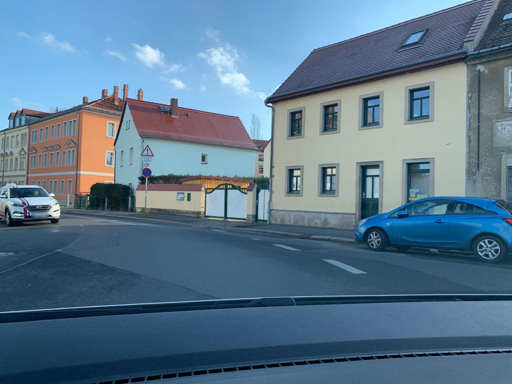 Street view near Alten Gartnerei Dresden, Mickten — © ctm5000 (CC BY-SA · Mapillary)