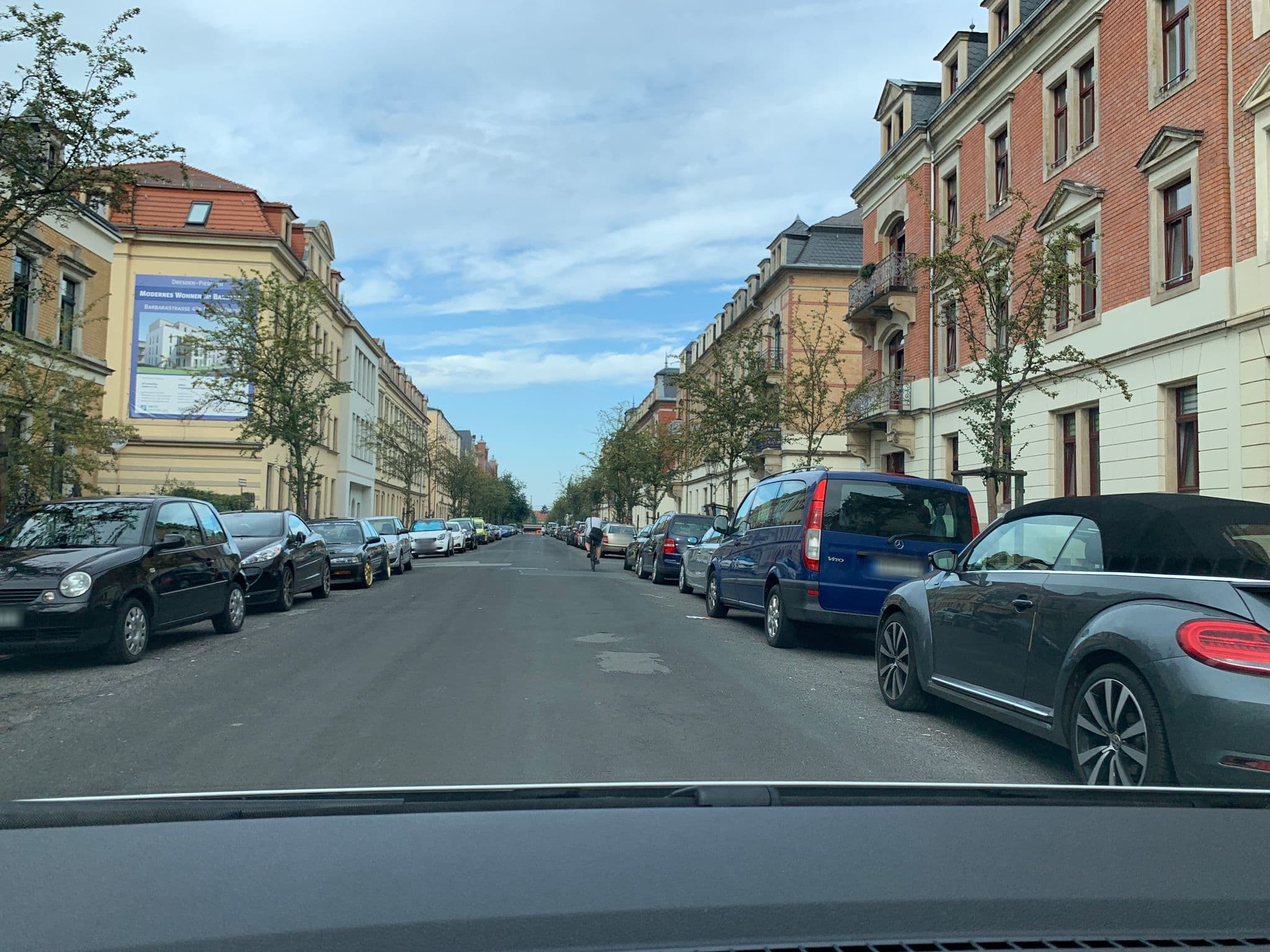Street view near Villa Barbara, Mickten — © ctm5000 (CC BY-SA · Mapillary)