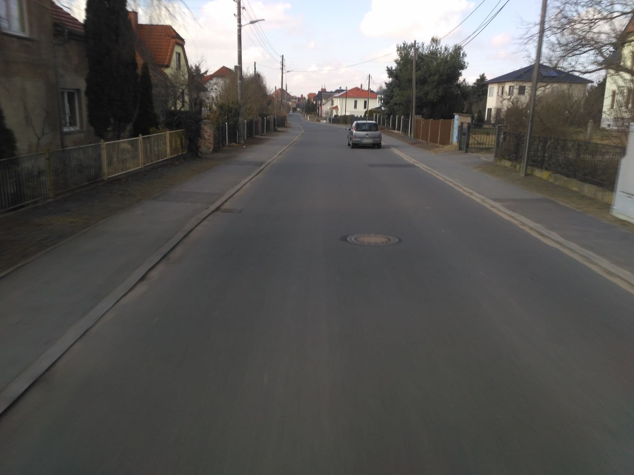 Street view near Pension Nickus Zimmervermietung, Weinböhla — © yiro (CC BY-SA · Mapillary)