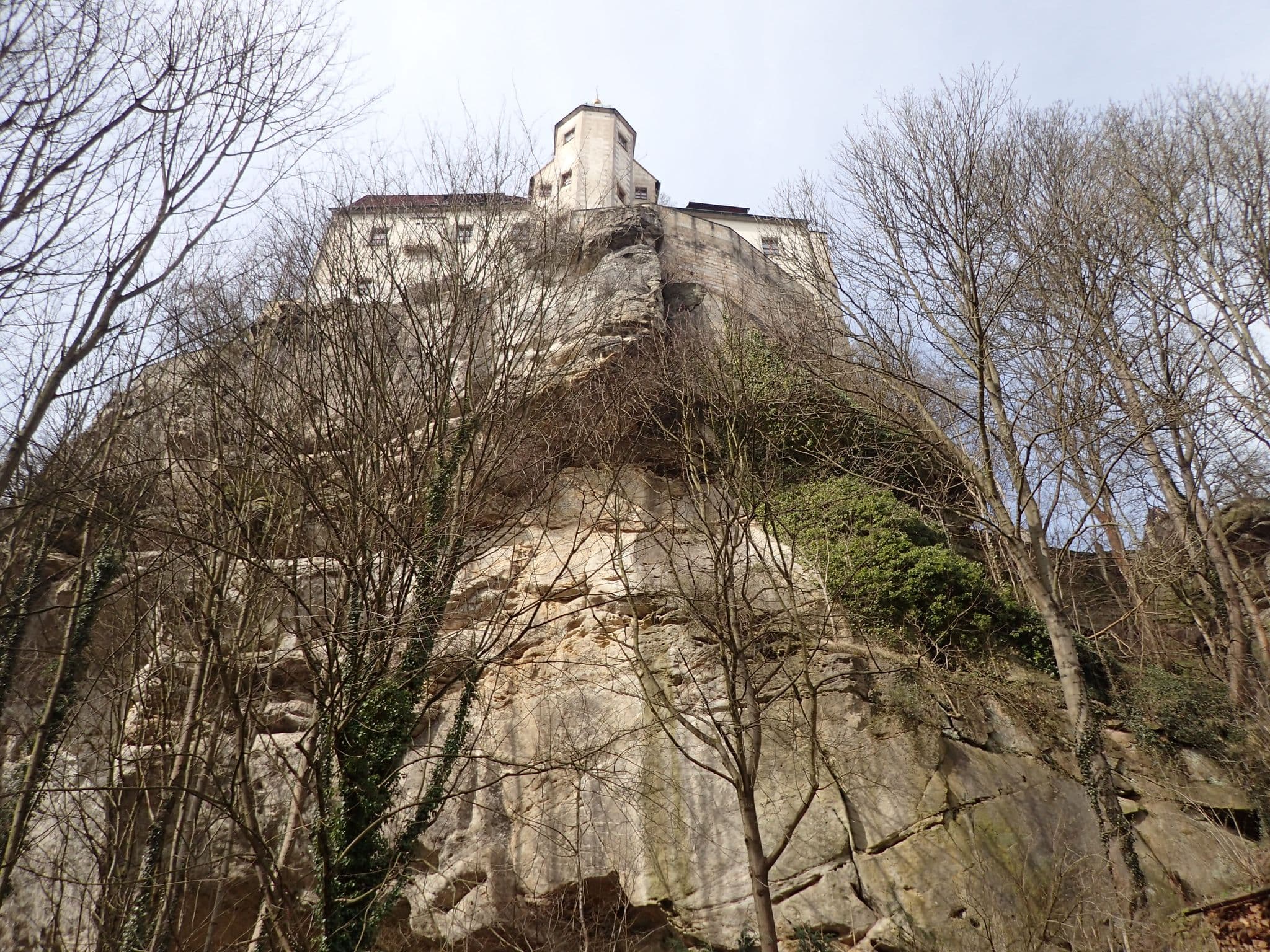 Street view near Jugendhaus auf der Burg Hohnstein, Hohnstein — © lea27784 (CC BY-SA · Mapillary)
