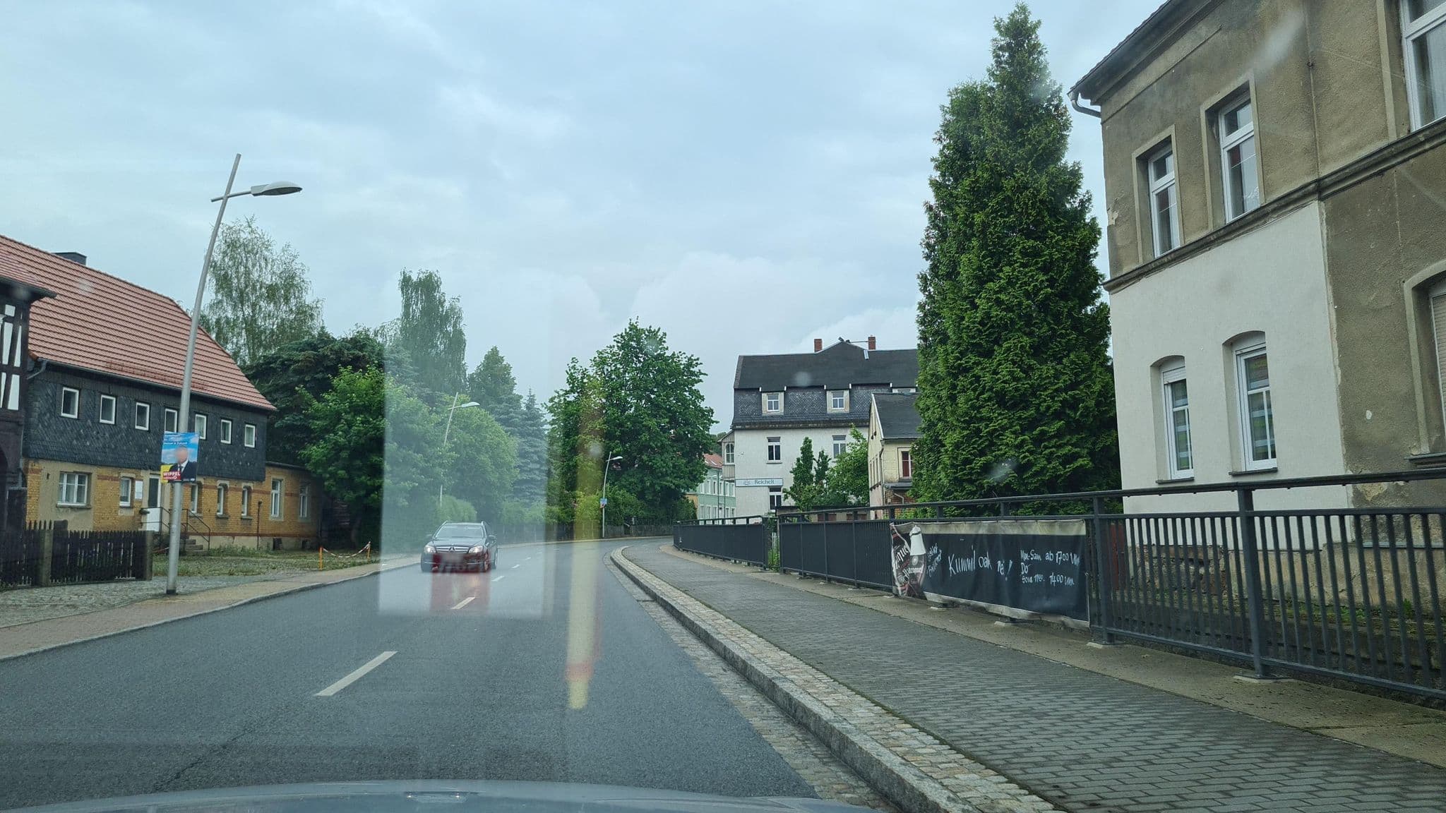 Street view near Kaffeerösterei und Kaffeemuseum, Ebersbach — © dsmm (CC BY-SA · Mapillary)