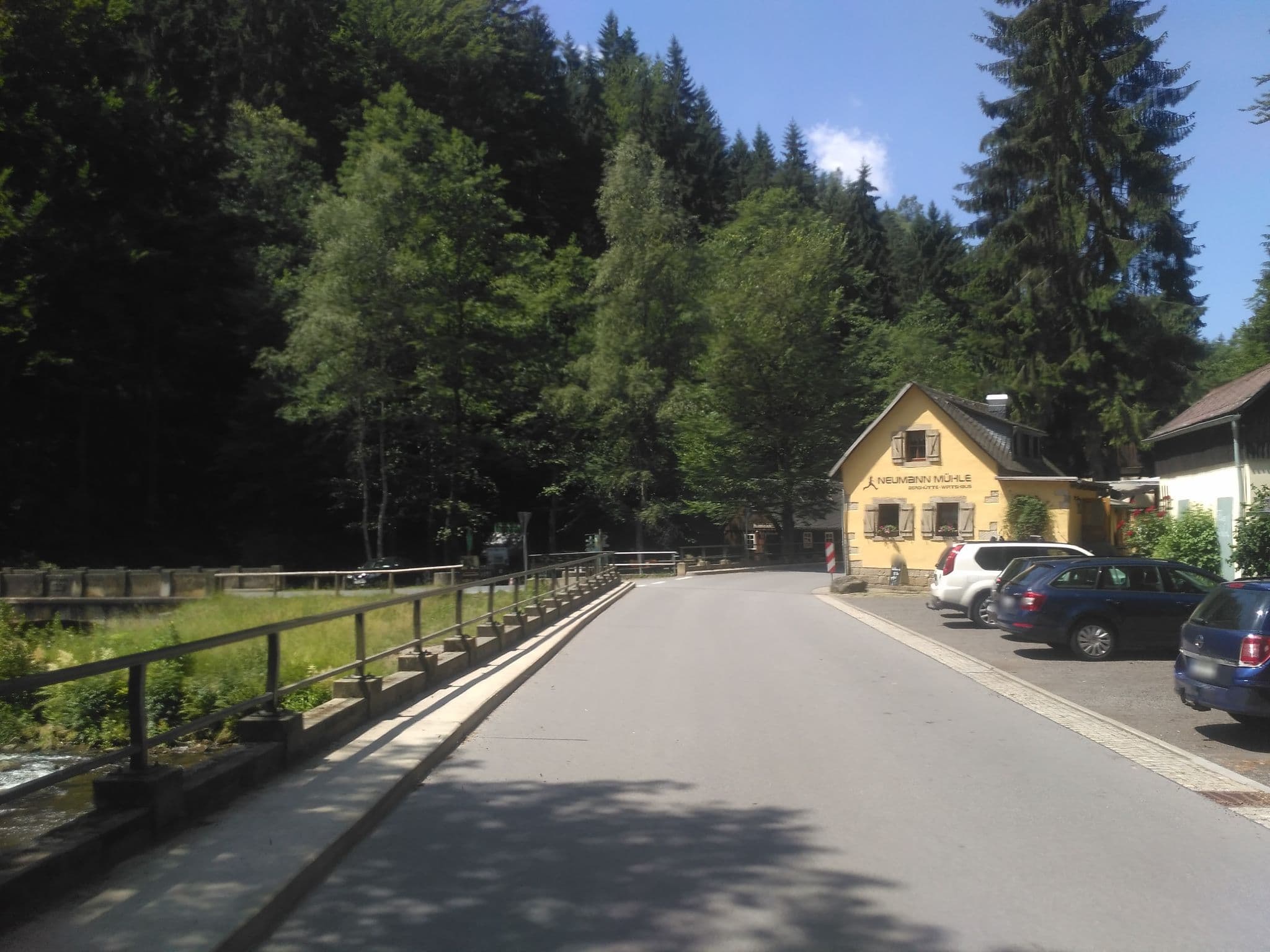 Street view near Pension Neumann-Mühle, Sebnitz — © yiro (CC BY-SA · Mapillary)