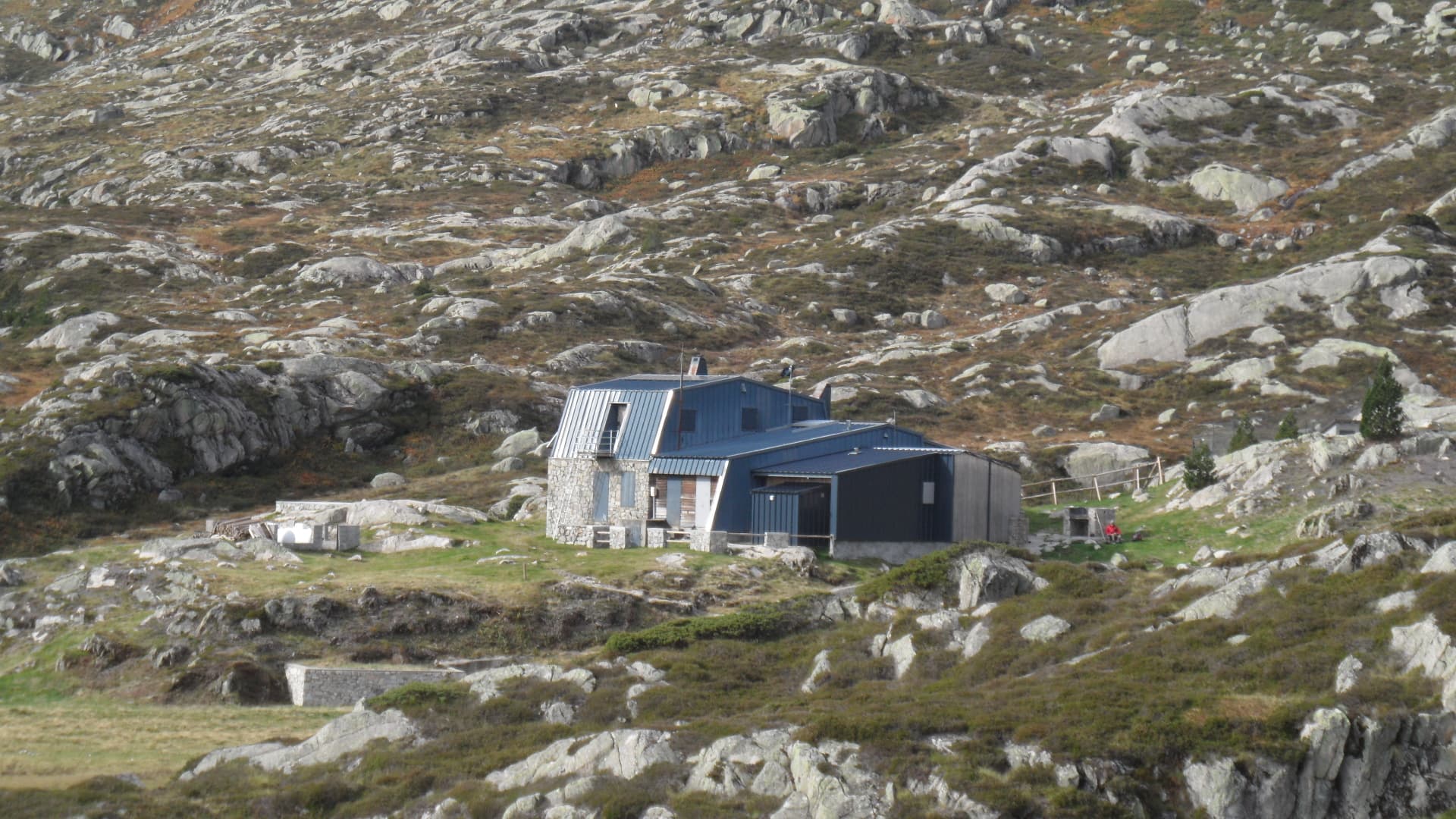 Refuge de Bassiès (via Wikimedia Commons, CC BY-SA 4.0)