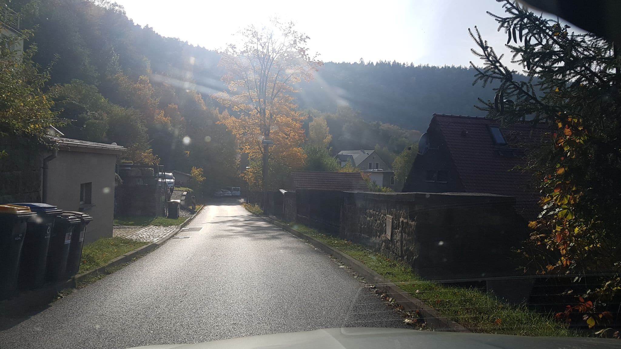Street view near Ferienwohnung Villa AusZeit, Königstein — © dsmm (CC BY-SA · Mapillary)