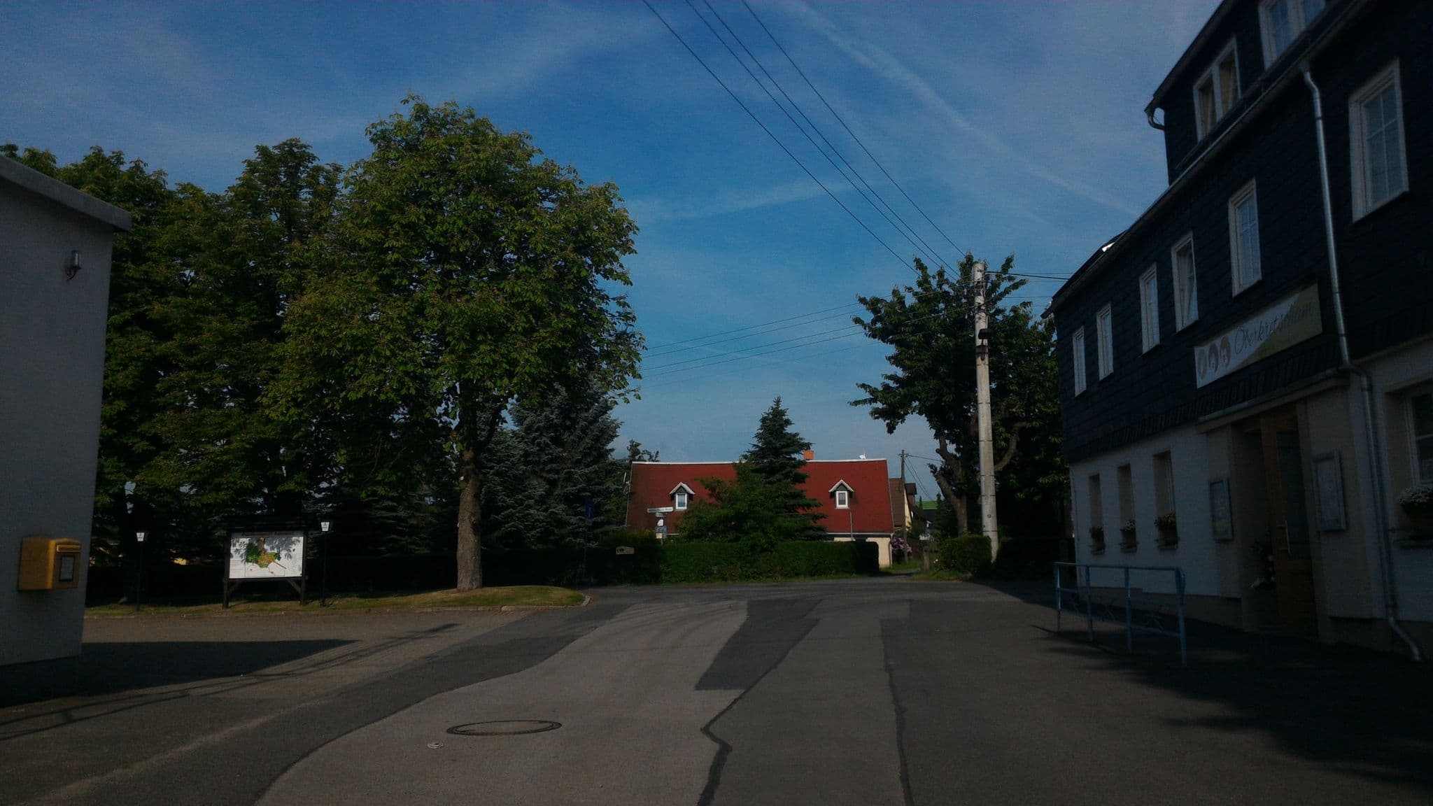Street view near gasthof oberkretscham, Leutersdorf — © fell3 (CC BY-SA · Mapillary)