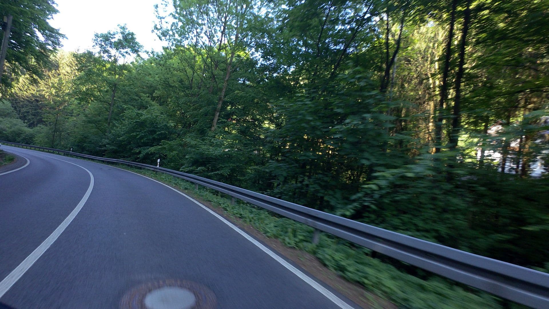 Street view near Dipl. Ing. Frank Viebig Pension Zaukeneck, Rathmannsdorf — © moenk (CC BY-SA · Mapillary)