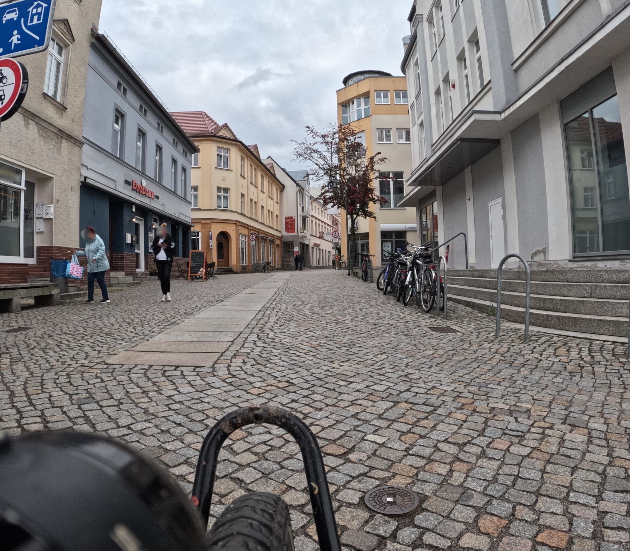 Street view near Ferienwohnungen Haus Sarah, Senftenberg — © britiger (CC BY-SA · Mapillary)