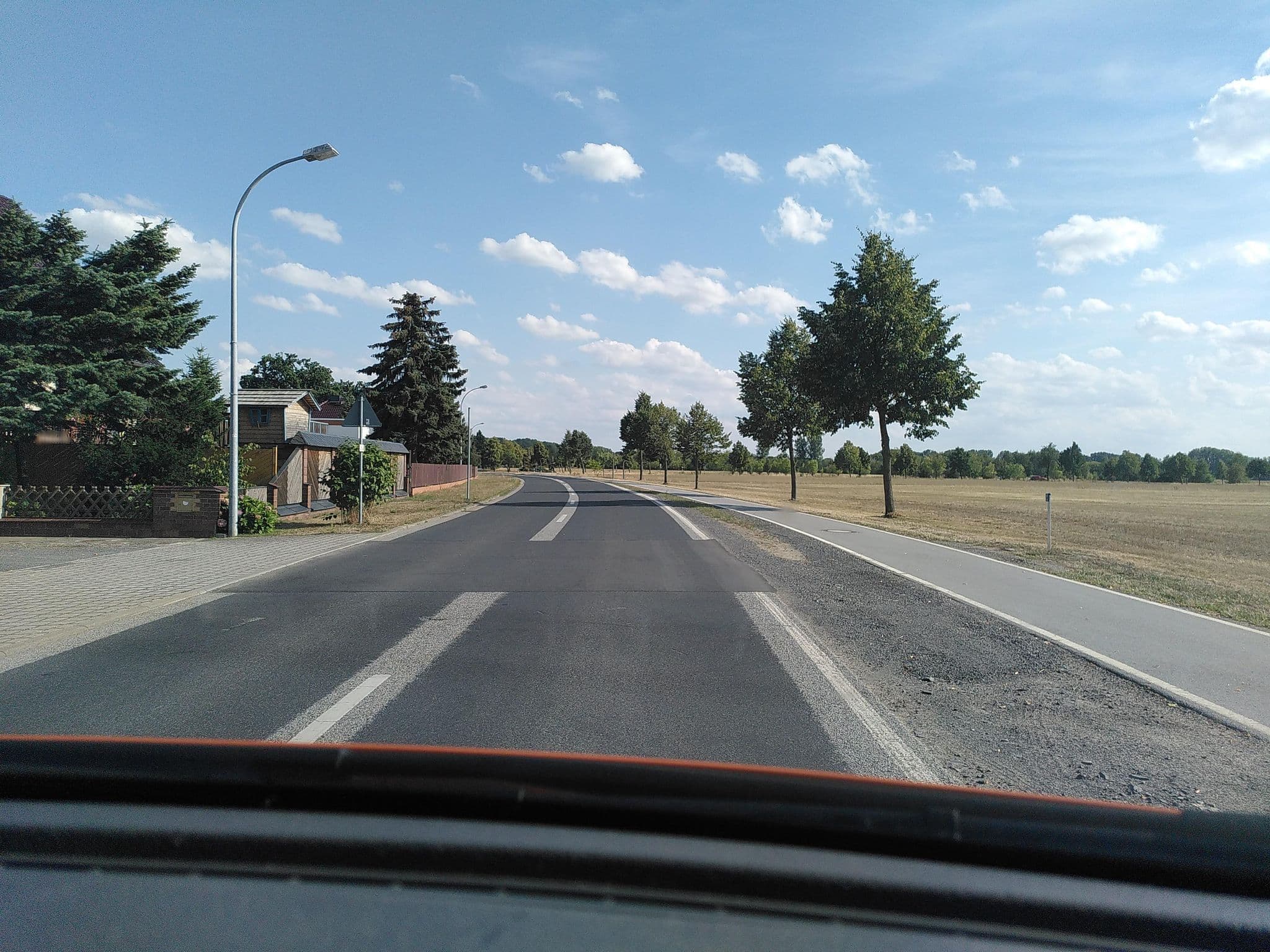 Street view near Kieschnick's Gaststübchen, Lohsa — © kpdrg (CC BY-SA · Mapillary)