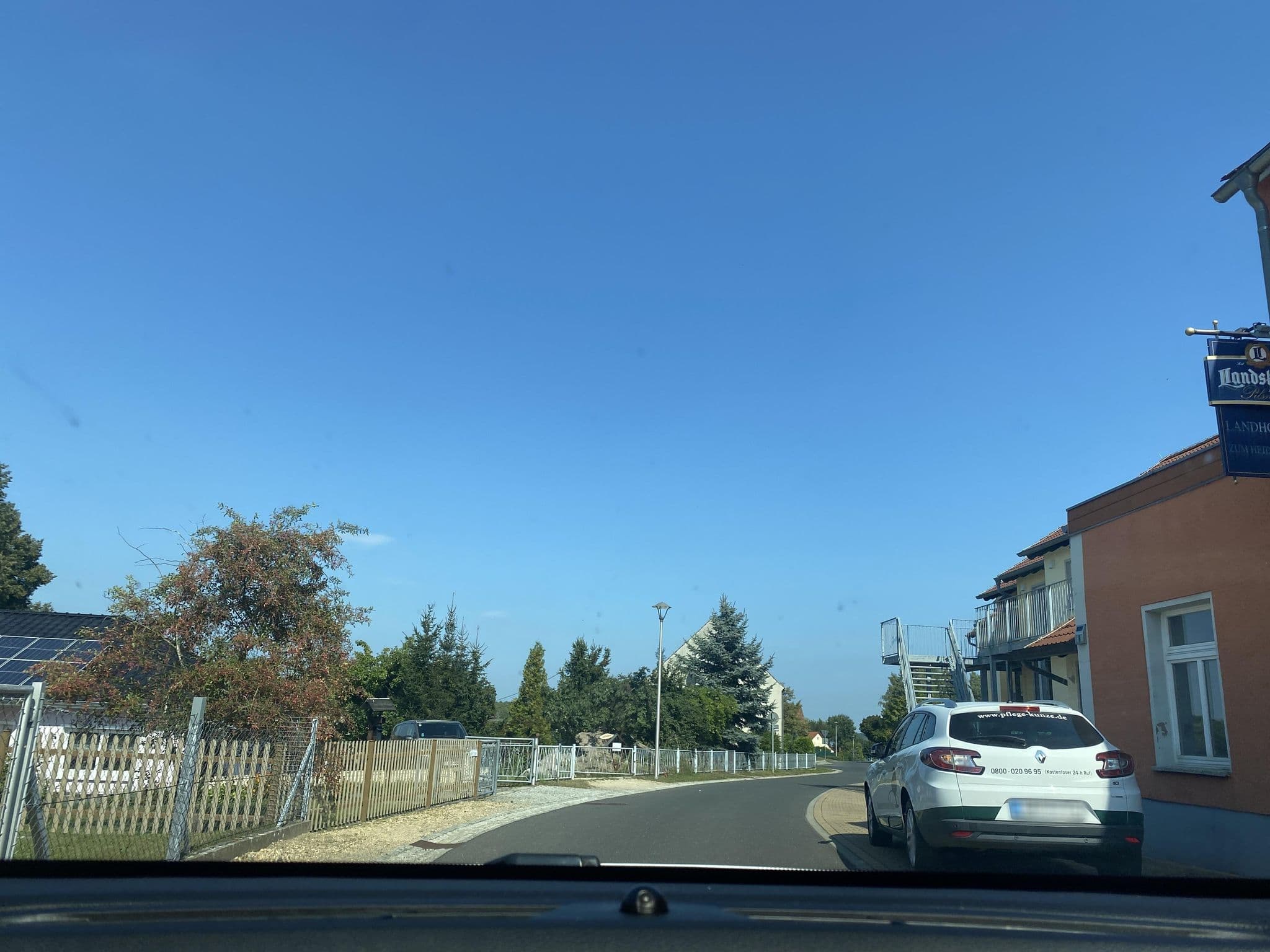 Street view near Landhotel Zum Heideberg, Quitzdorf — © vorwaertsimmer (CC BY-SA · Mapillary)