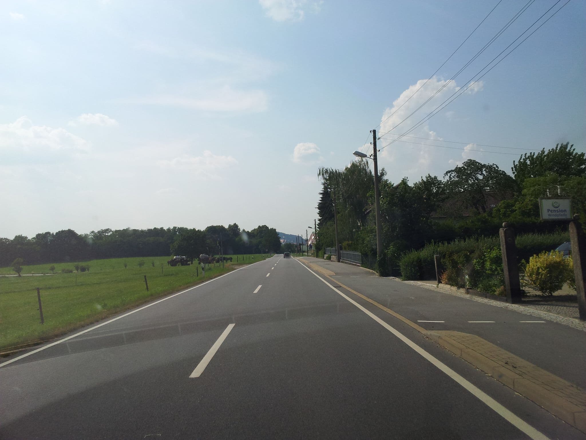 Street view near Meißner Karl-Heinz und Gudrun Zimmervermietung, Nebelschütz — © sp8962de (CC BY-SA · Mapillary)
