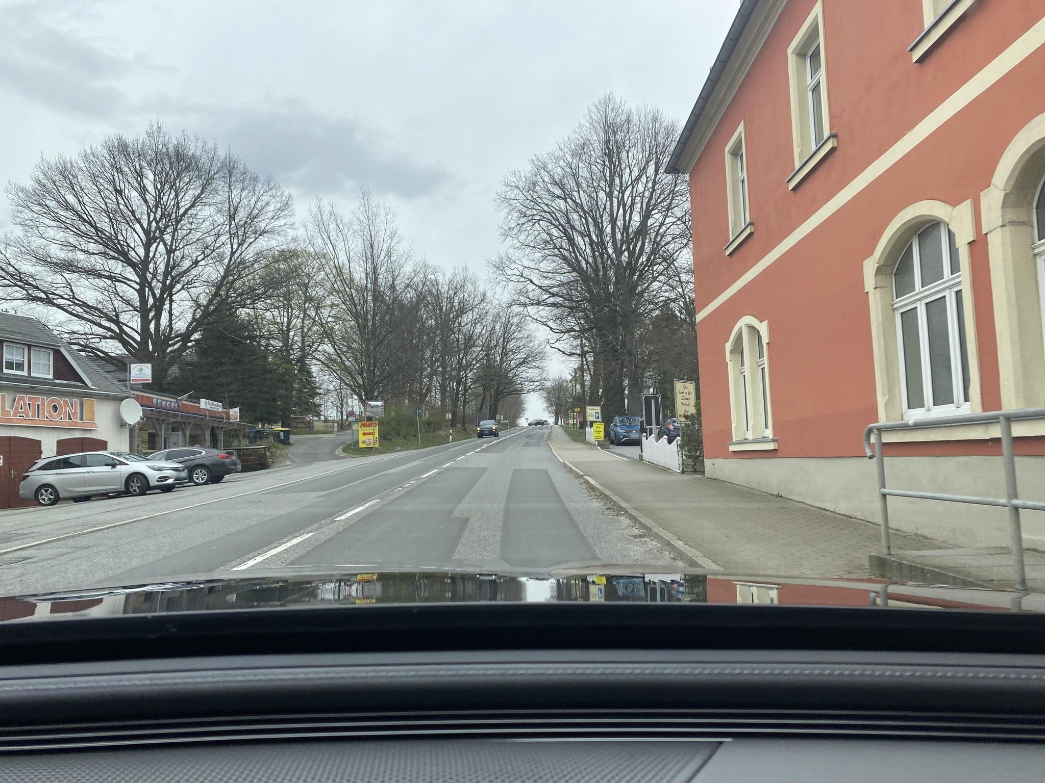 Street view near Kyffhäuser, Großharthau — © autobahn42 (CC BY-SA · Mapillary)