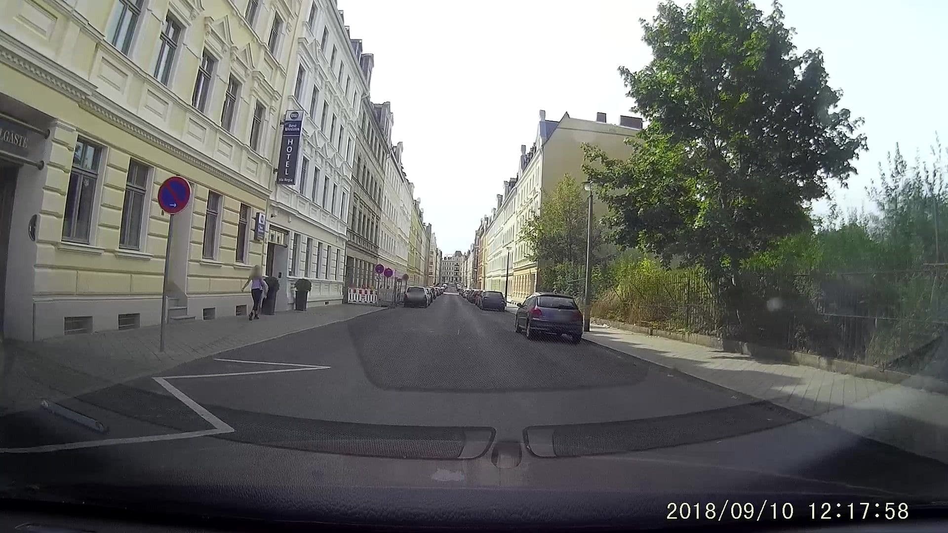 Street view near Hotel Zum Grafen Zeppelin, Görlitz — © dasza (CC BY-SA · Mapillary)
