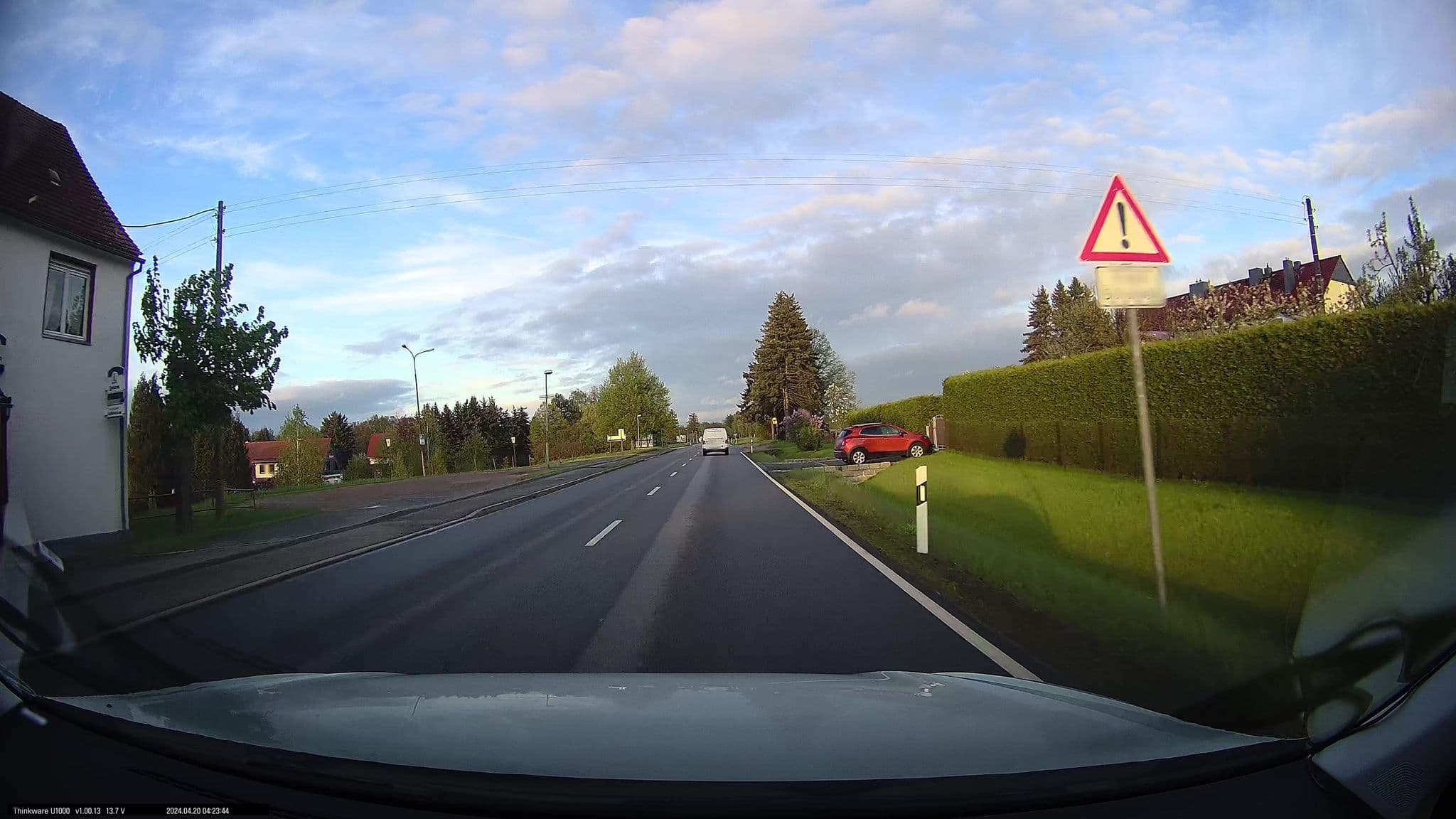 Street view near Gerichtskretscham Holtendorf Pension, Markersdorf — © maxim752 (CC BY-SA · Mapillary)
