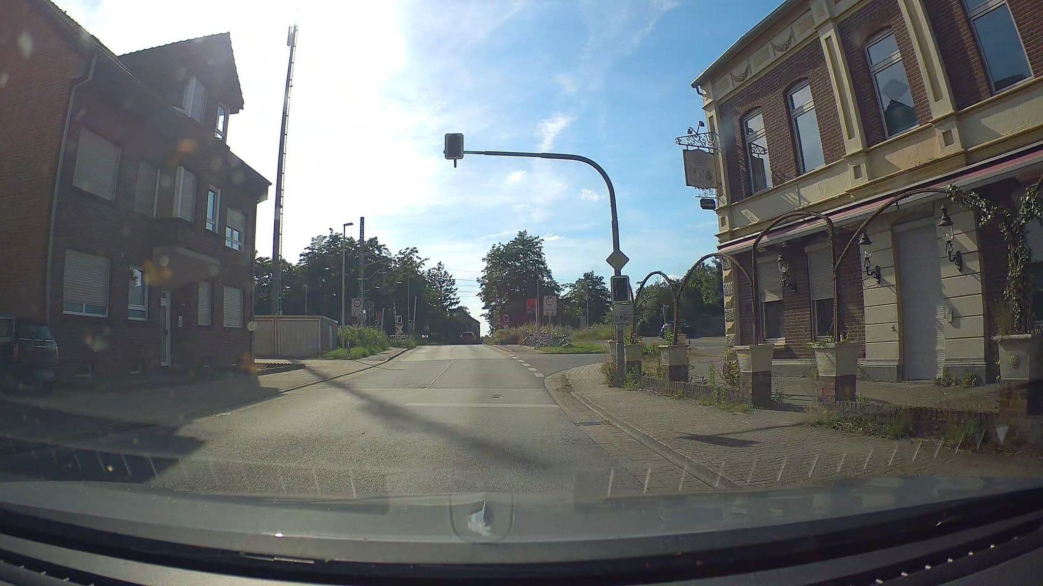 Street view near Uhm Wilhelmina van Hotel, Emmerich — © poxonline (CC BY-SA · Mapillary)
