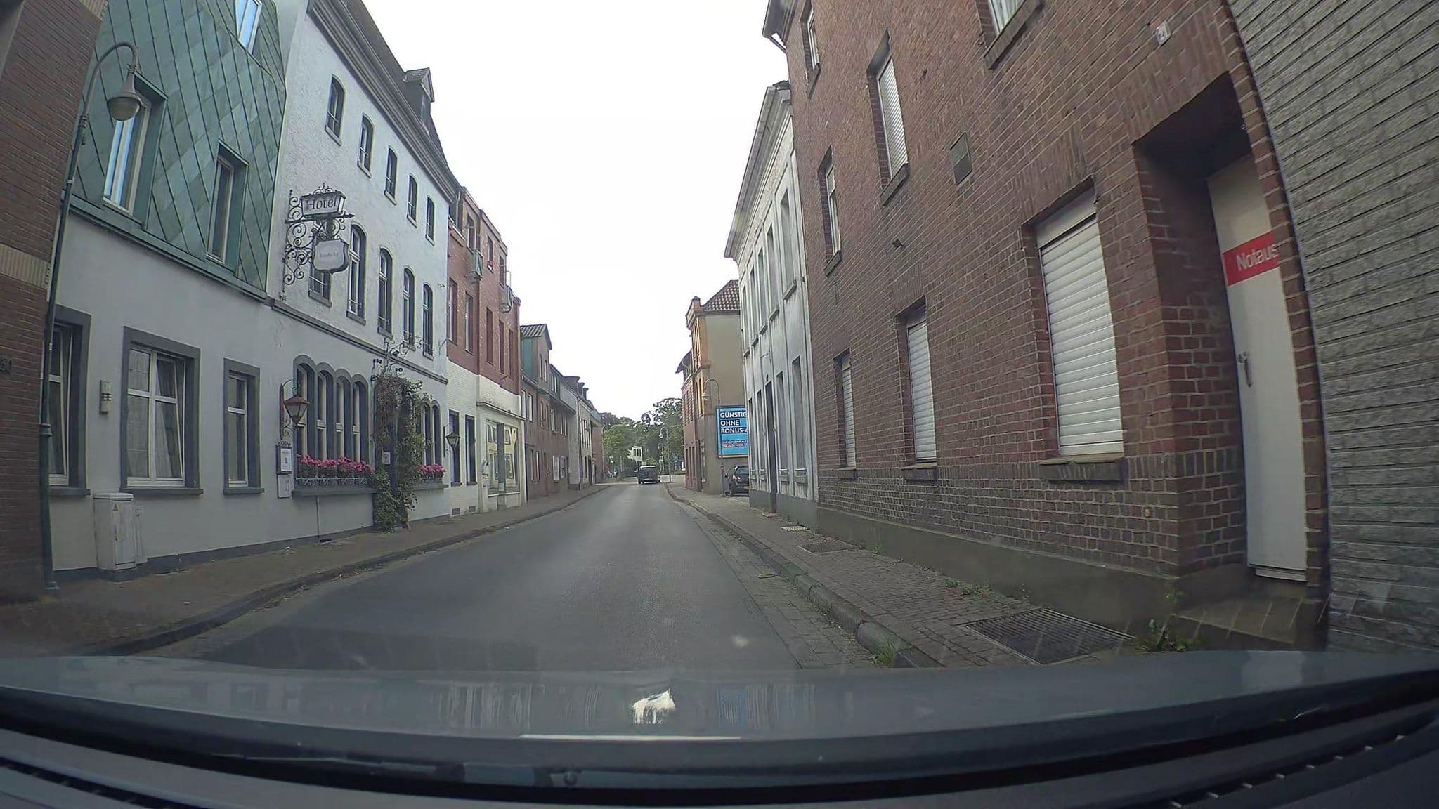 Street view near Hotel Nienhaus, Isselburg — © poxonline (CC BY-SA · Mapillary)