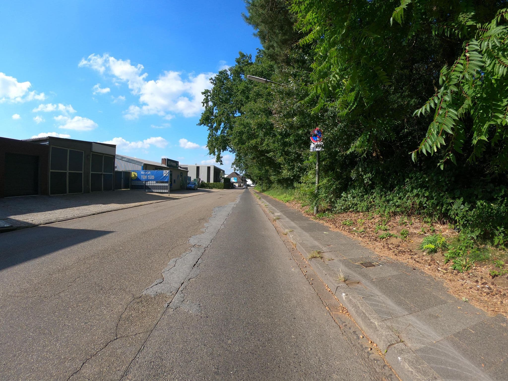 Street view near Hotel am Dümmerweg, Marl — © geogladbecker (CC BY-SA · Mapillary)