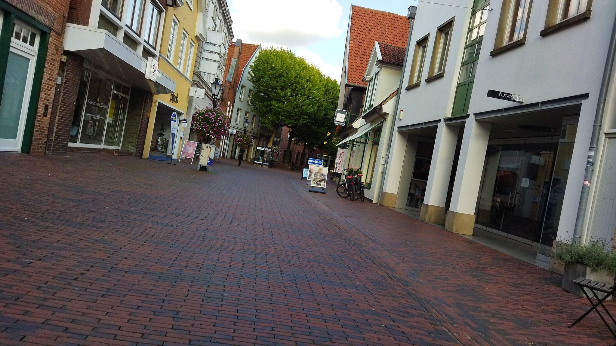 Street view near Appartement in der City, Lingen — © changchun1 (CC BY-SA · Mapillary)