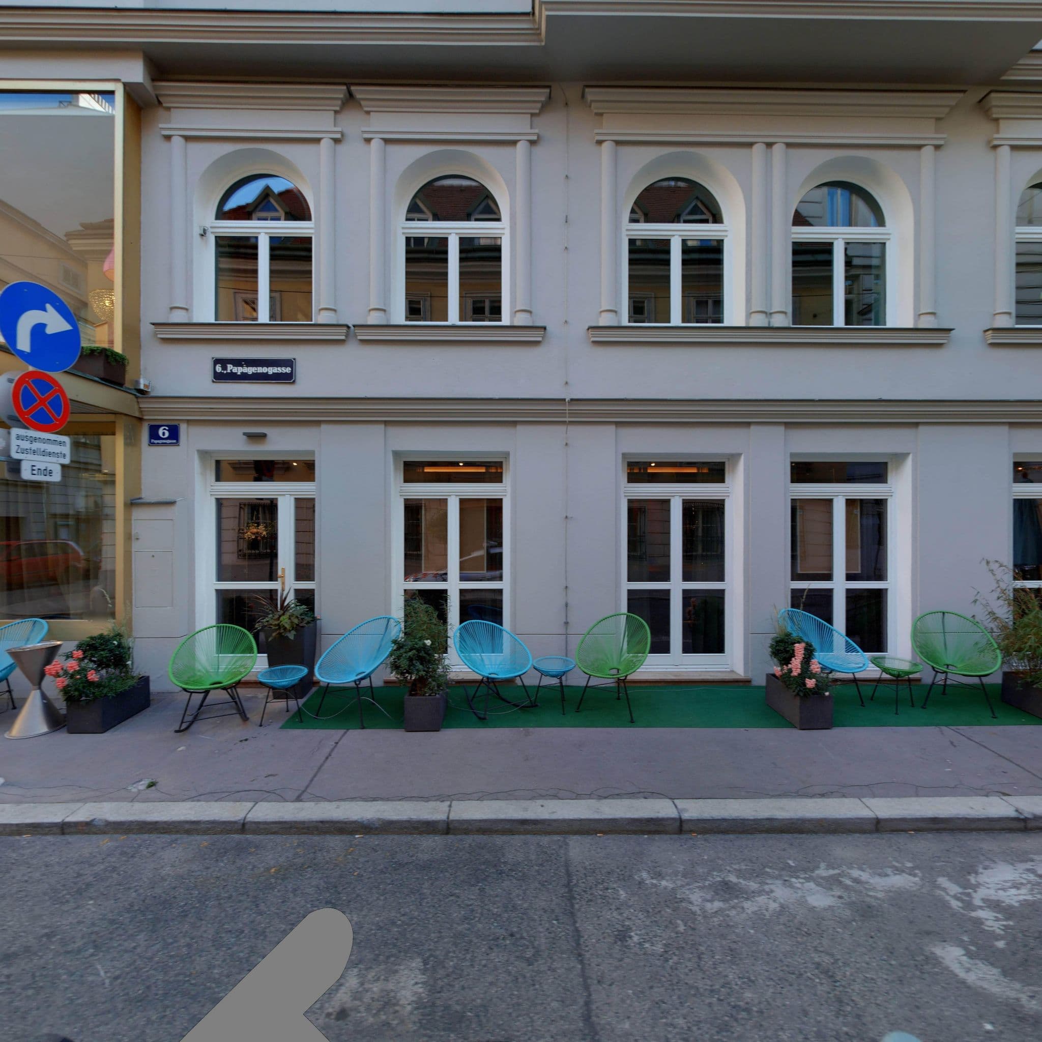 Street view near Hotel Beethoven, Mariahilf — © eliasgander (CC BY-SA · Mapillary)