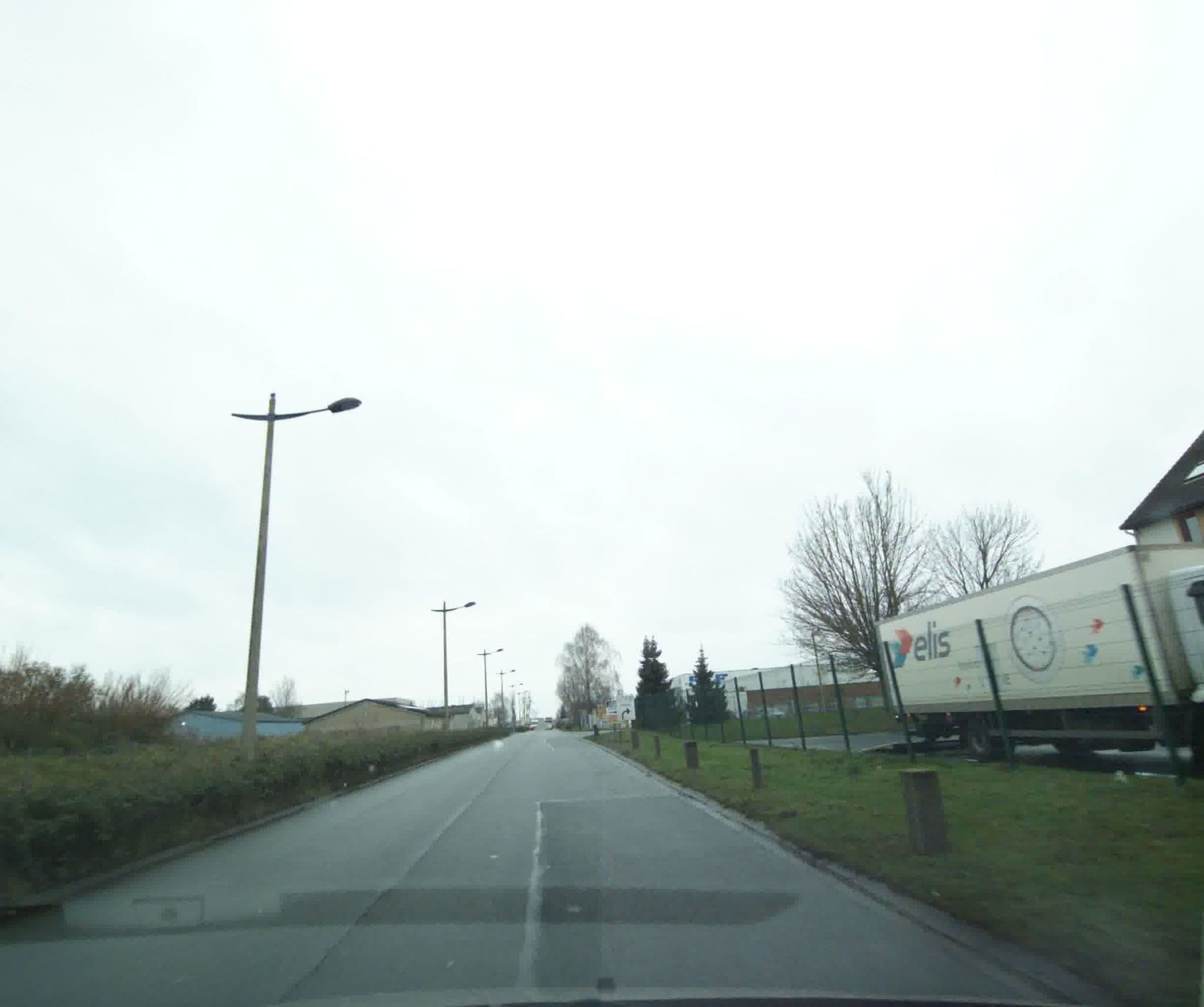 Street view near Ibis Budget Valenciennes Petite Forêt, Prouvy — © sogefi (CC BY-SA · Mapillary)