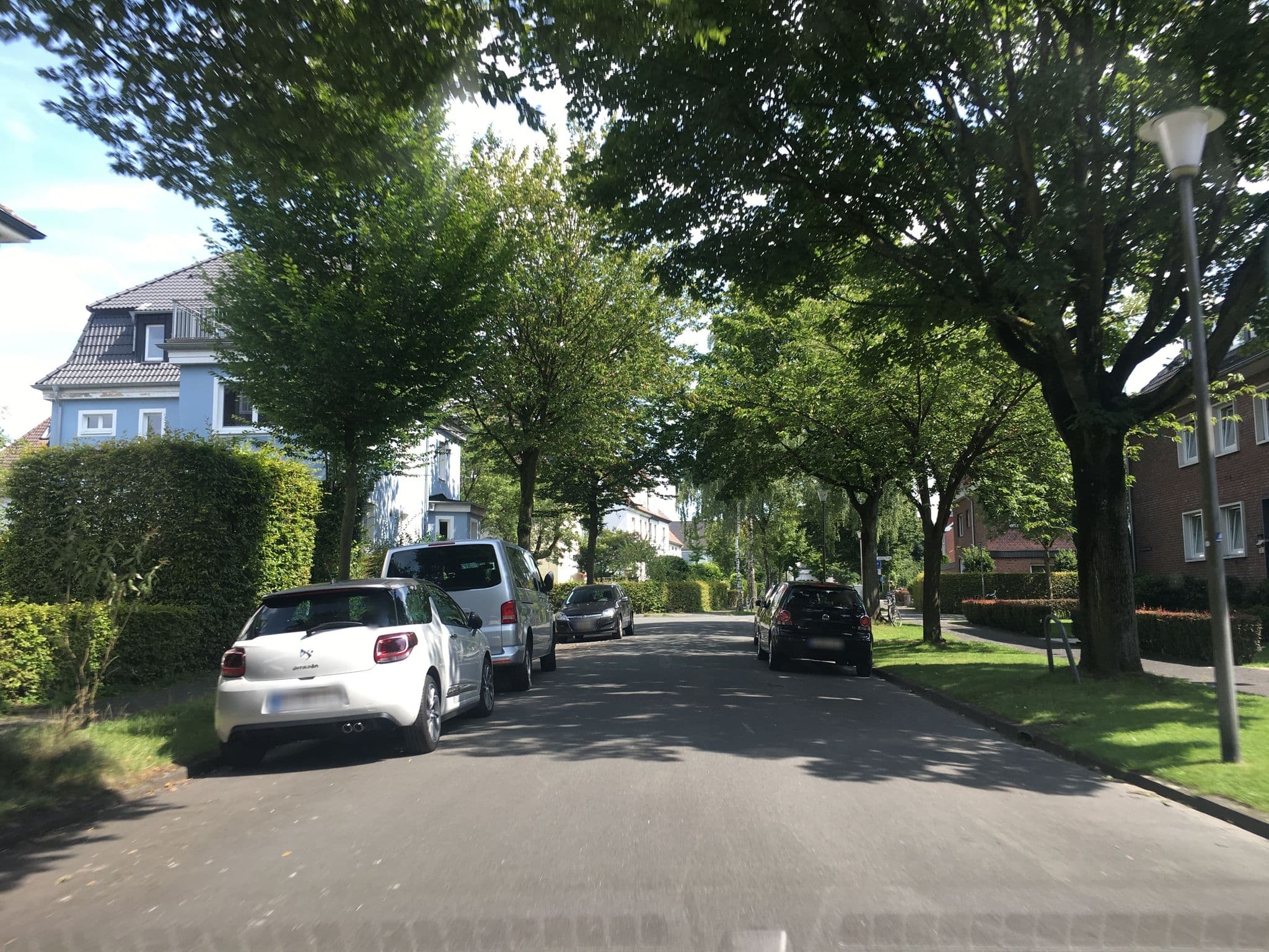 Street view near Pensioni Inh. Lukas Hülsermann, Münster — © descilla (CC BY-SA · Mapillary)