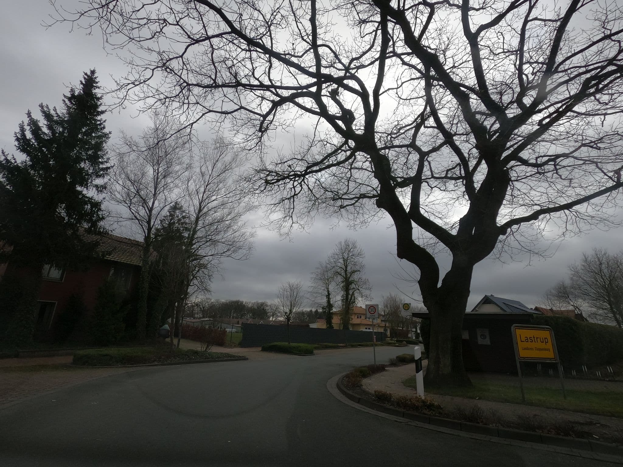 Street view near Gabriele Bölke-Schmidt, Lastrup — © jmsbert (CC BY-SA · Mapillary)