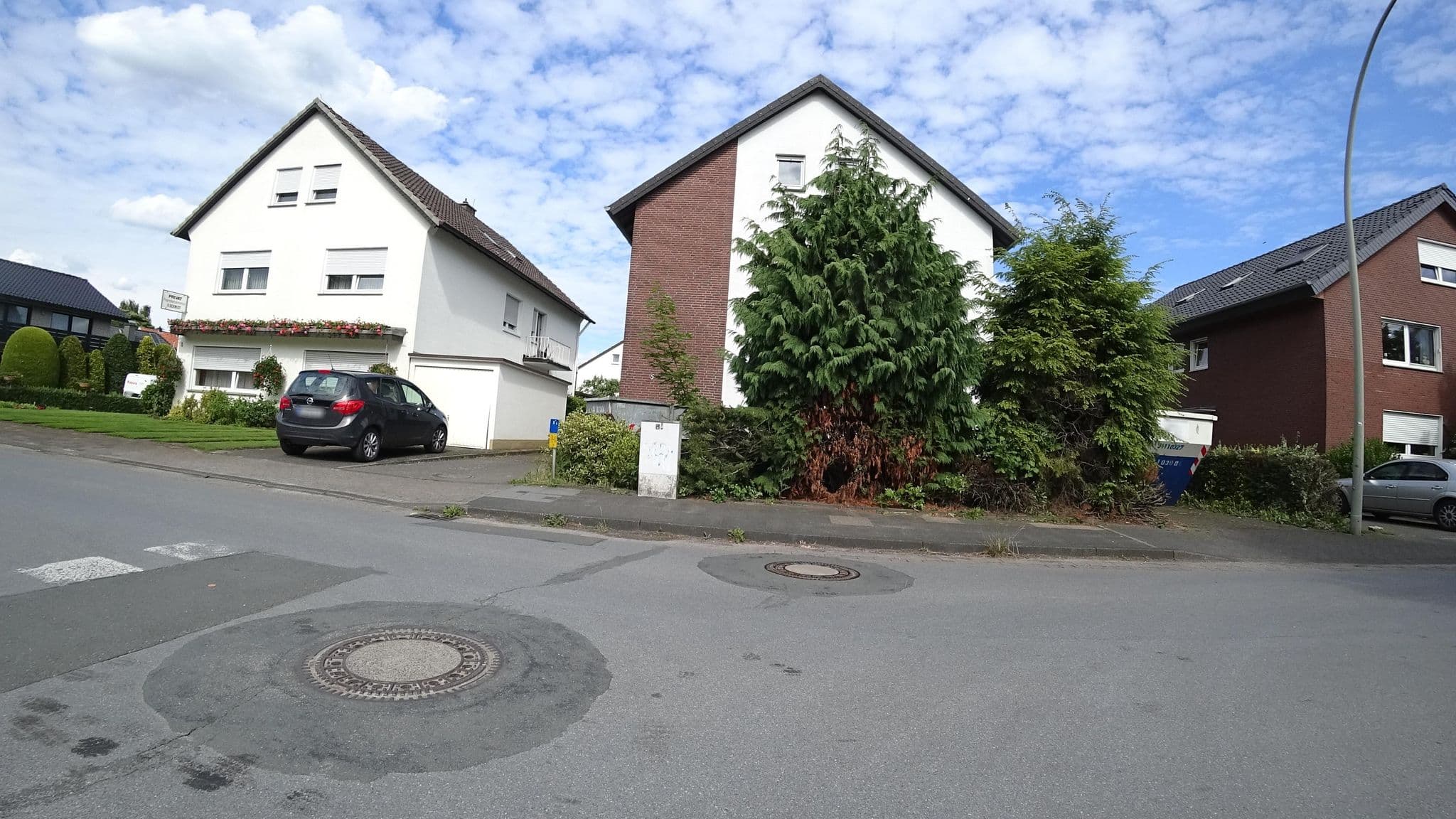 Street view near Schmidt Otto Fremdenzimmer, Gütersloh — © flohoff (CC BY-SA · Mapillary)