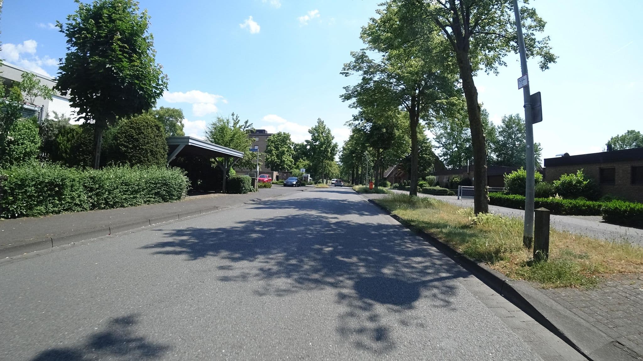 Street view near Evang.-Freikirchliche Gemeinde Baptisten, Gütersloh — © flohoff (CC BY-SA · Mapillary)