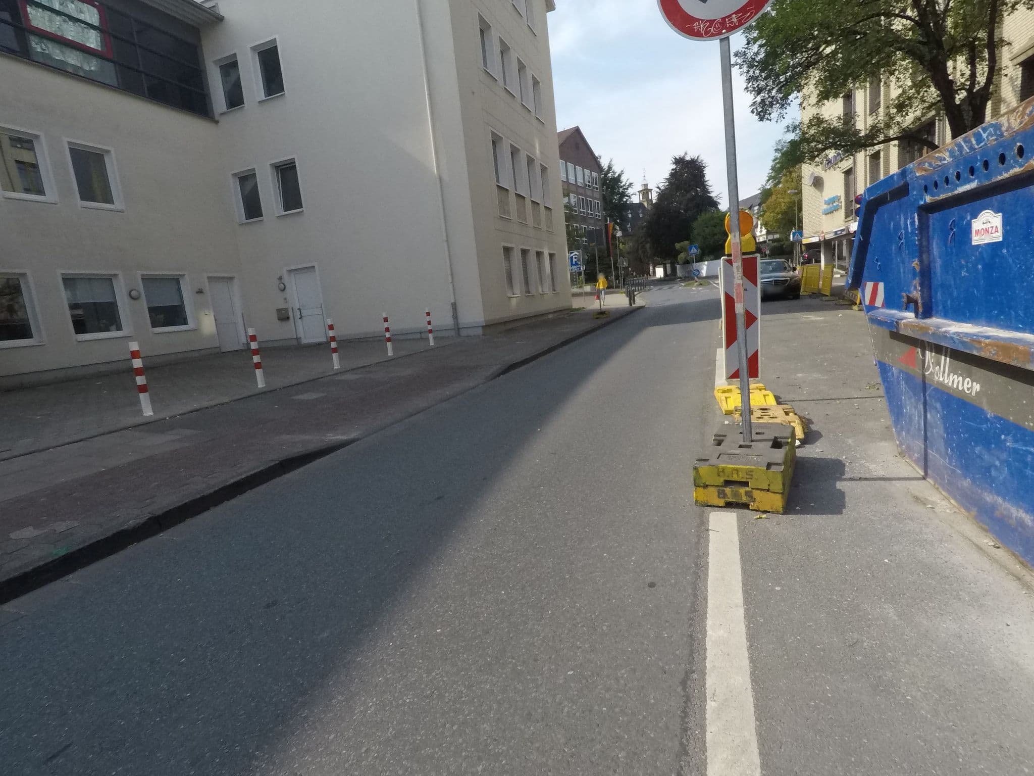 Street view near Nordic Hotels GmbH, Bielefeld — © mapiman (CC BY-SA · Mapillary)
