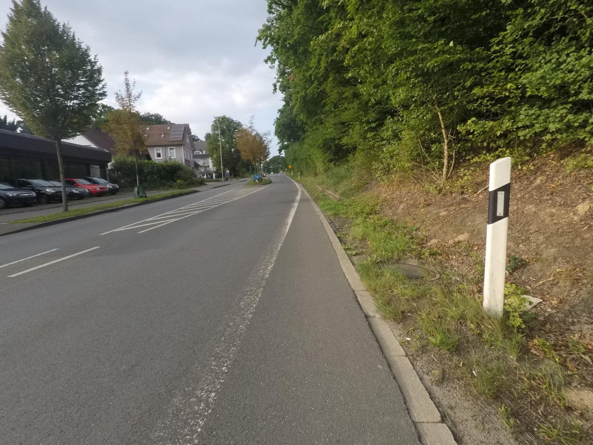 Street view near Hubertus am Obersee, Bielefeld — © mapiman (CC BY-SA · Mapillary)