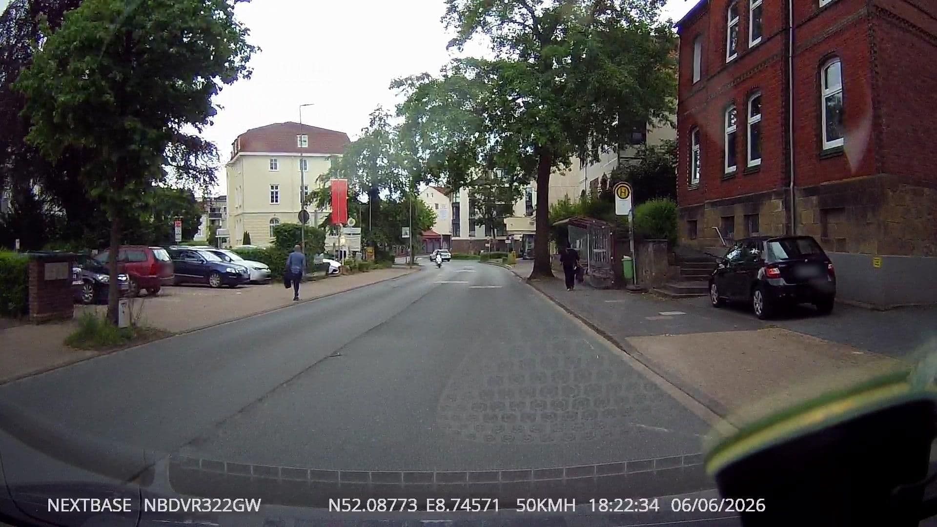 Street view near KHP GmbH, Bad Salzuflen — © derlipper (CC BY-SA · Mapillary)
