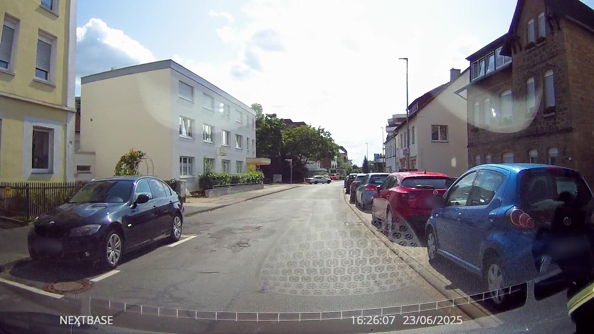 Street view near Hotel Hages, Bad Salzuflen — © derlipper (CC BY-SA · Mapillary)