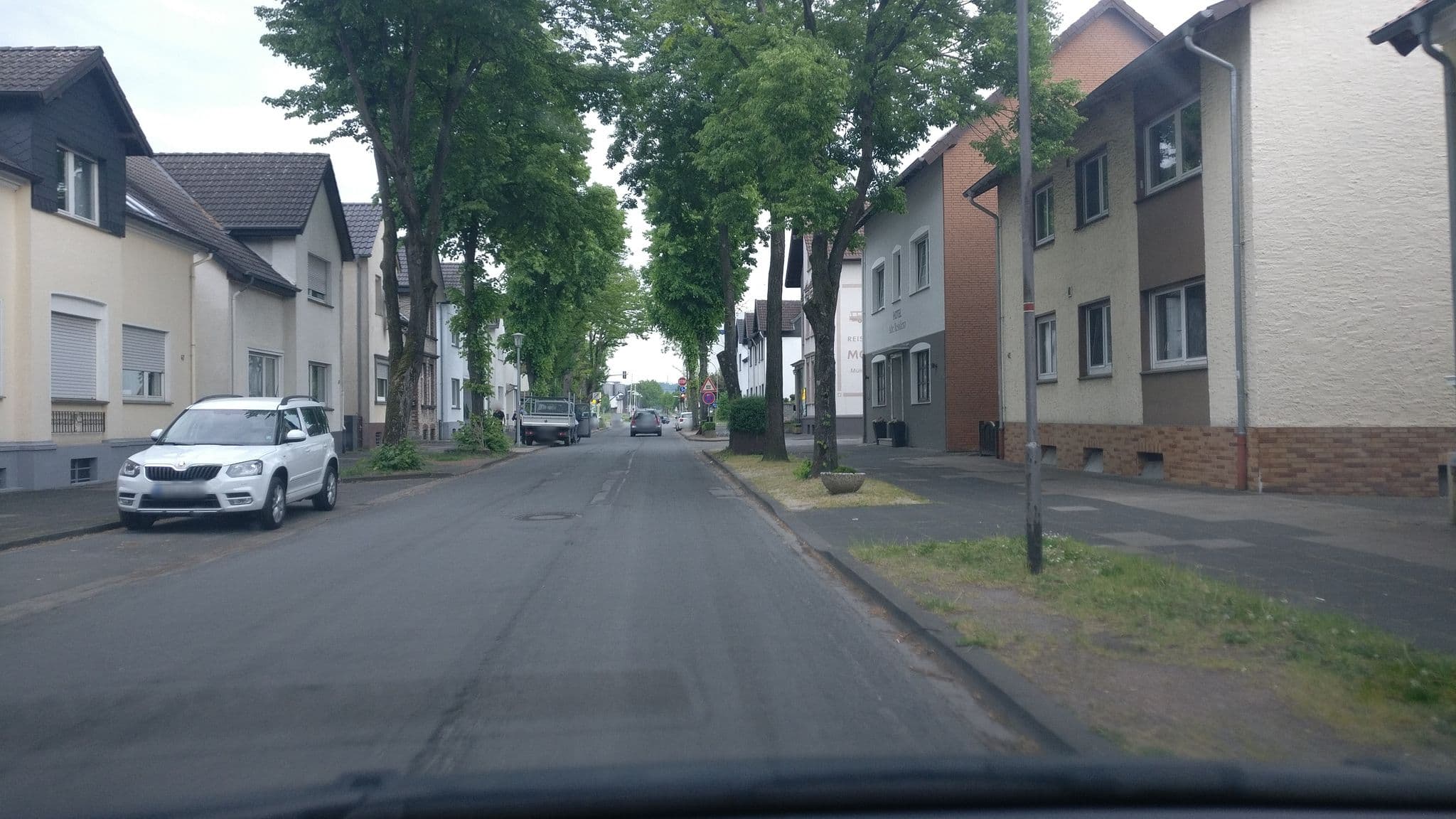 Street view near Alte Residenz, Lage — © deusfigendi (CC BY-SA · Mapillary)