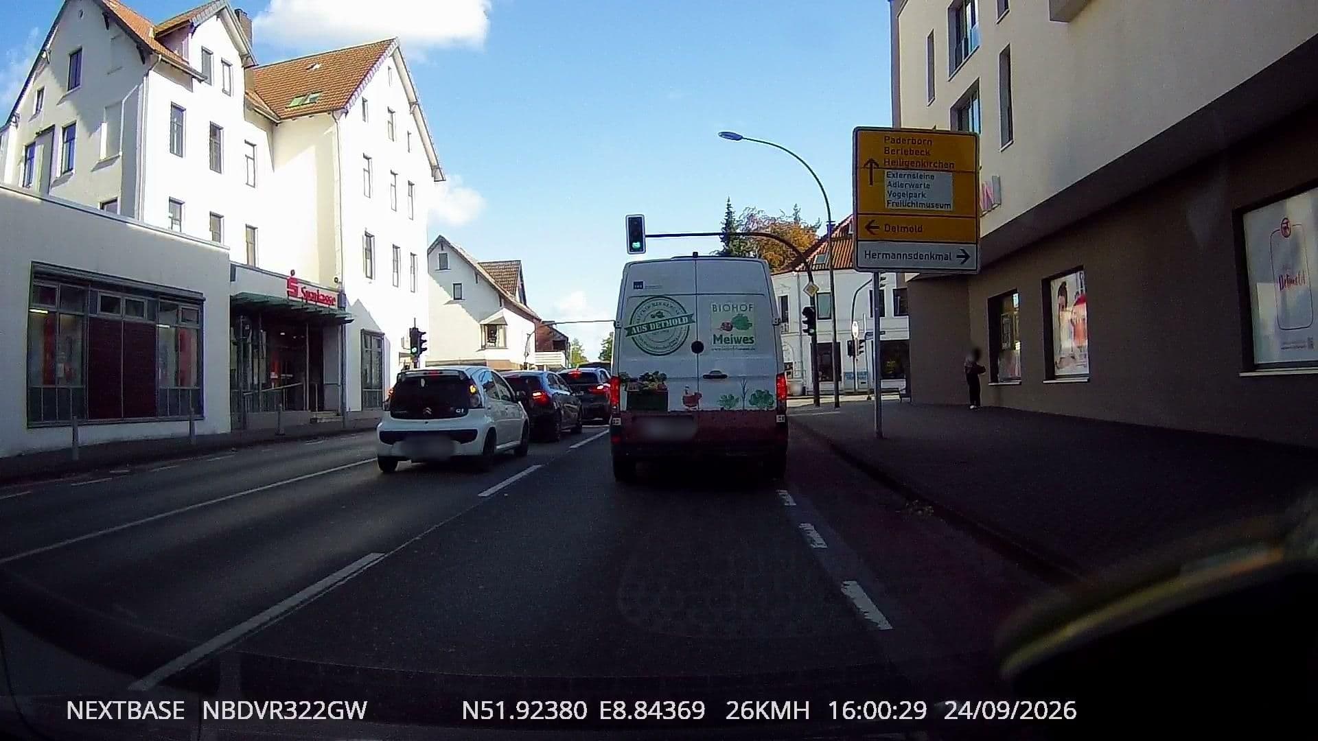 Street view near Hotel Hiddeser Hof, Detmold — © derlipper (CC BY-SA · Mapillary)