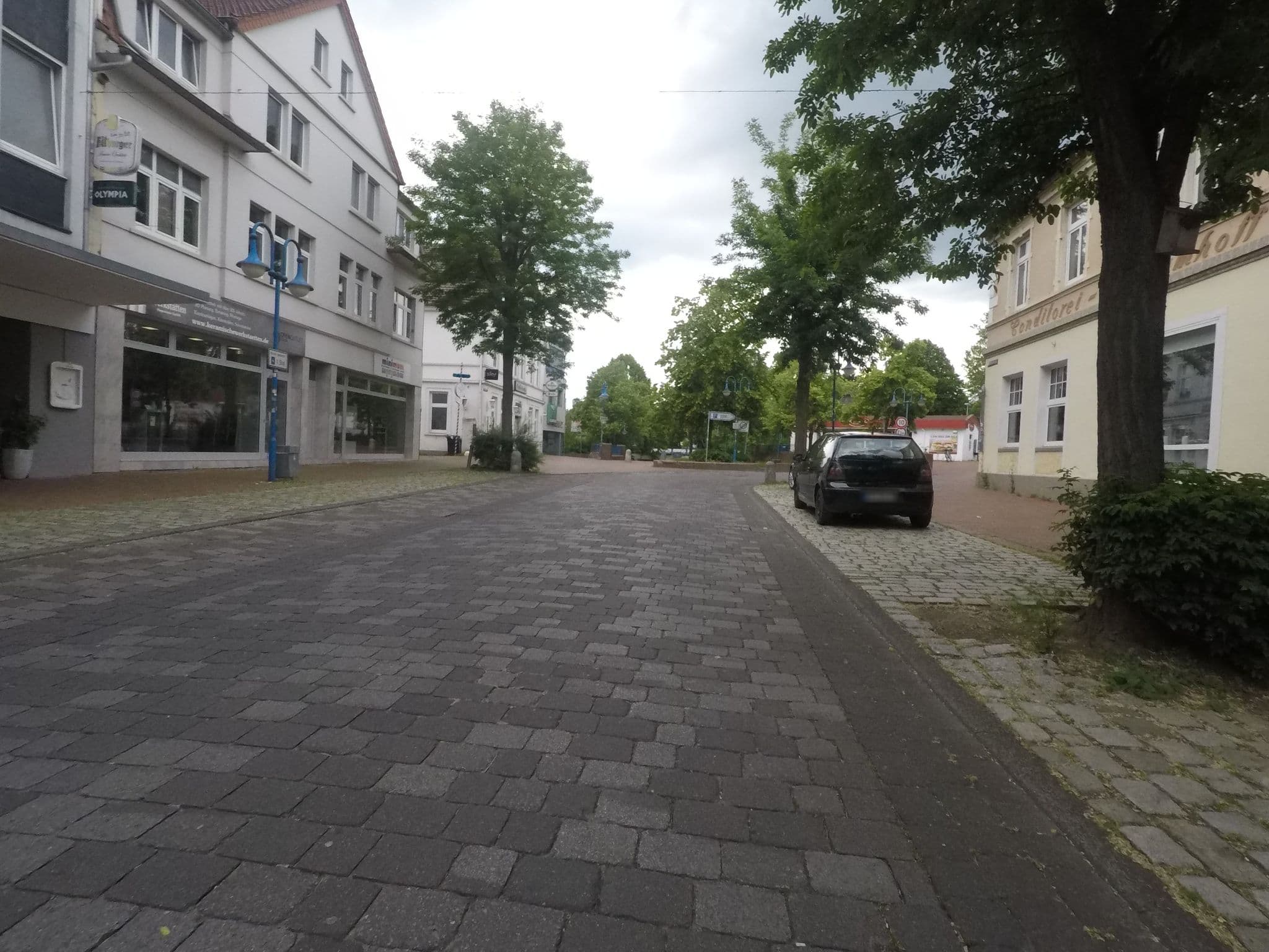 Street view near Brinkmeier Stefan, Bünde — © mapiman (CC BY-SA · Mapillary)