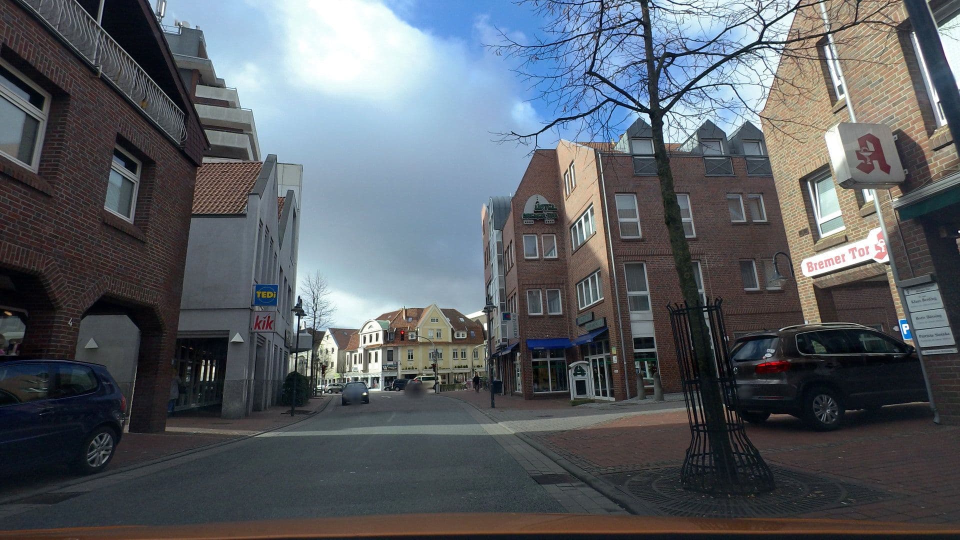 Street view near Hotel Bremer Tor, Vechta — © moenk (CC BY-SA · Mapillary)