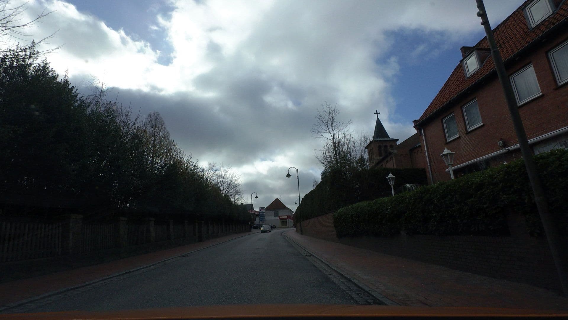 Street view near Hotel Zur Schmiede Ludwig Grimm, Goldenstedt — © moenk (CC BY-SA · Mapillary)