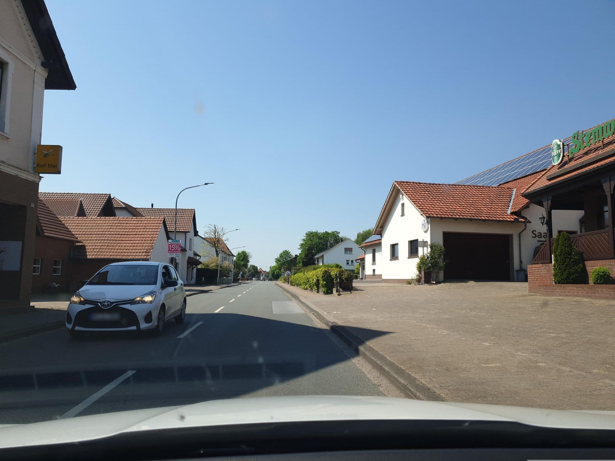 Street view near Stemweder Hof, Brockum — © Schmarvis (CC BY-SA · Mapillary)