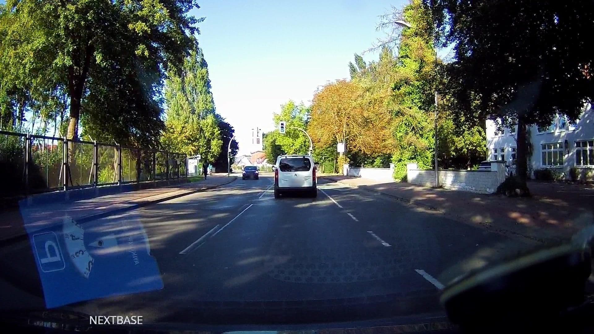 Street view near Altes Gasthaus Grotehof, Minden — © derlipper (CC BY-SA · Mapillary)