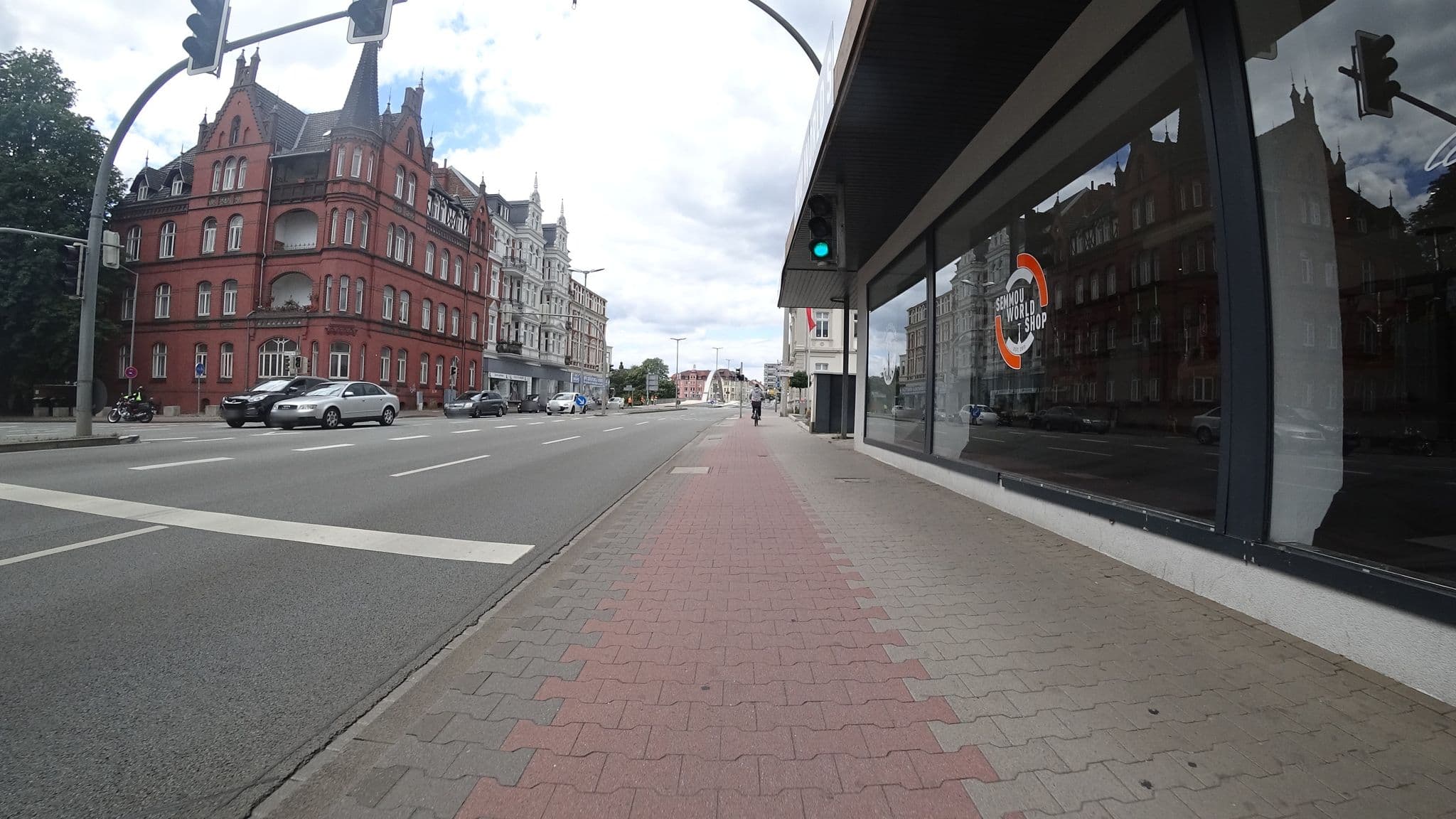 Street view near Qonroom, Minden — © flohoff (CC BY-SA · Mapillary)