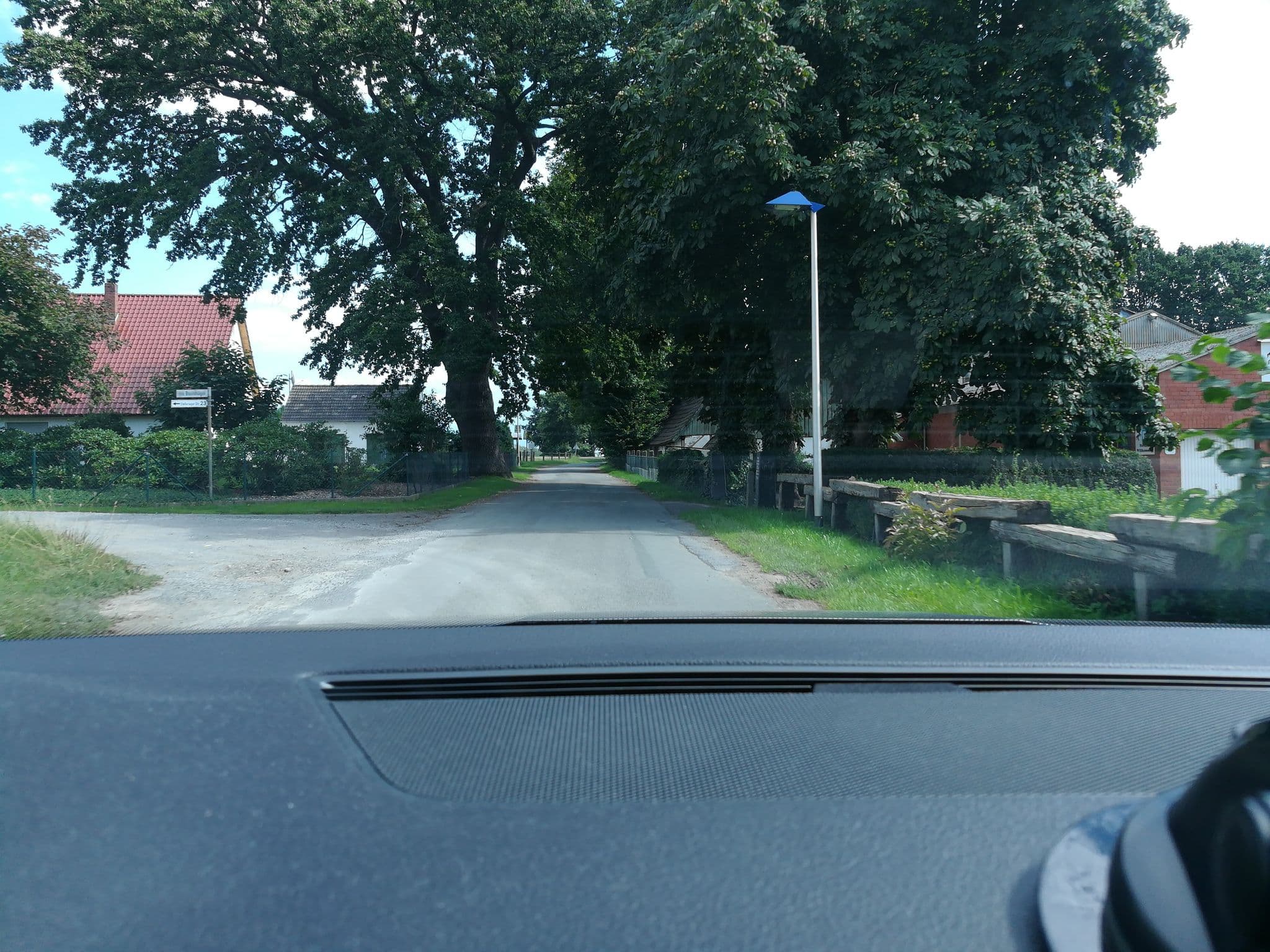Street view near Möller Karl-Heinz Heike, Hille — © thorstenh (CC BY-SA · Mapillary)