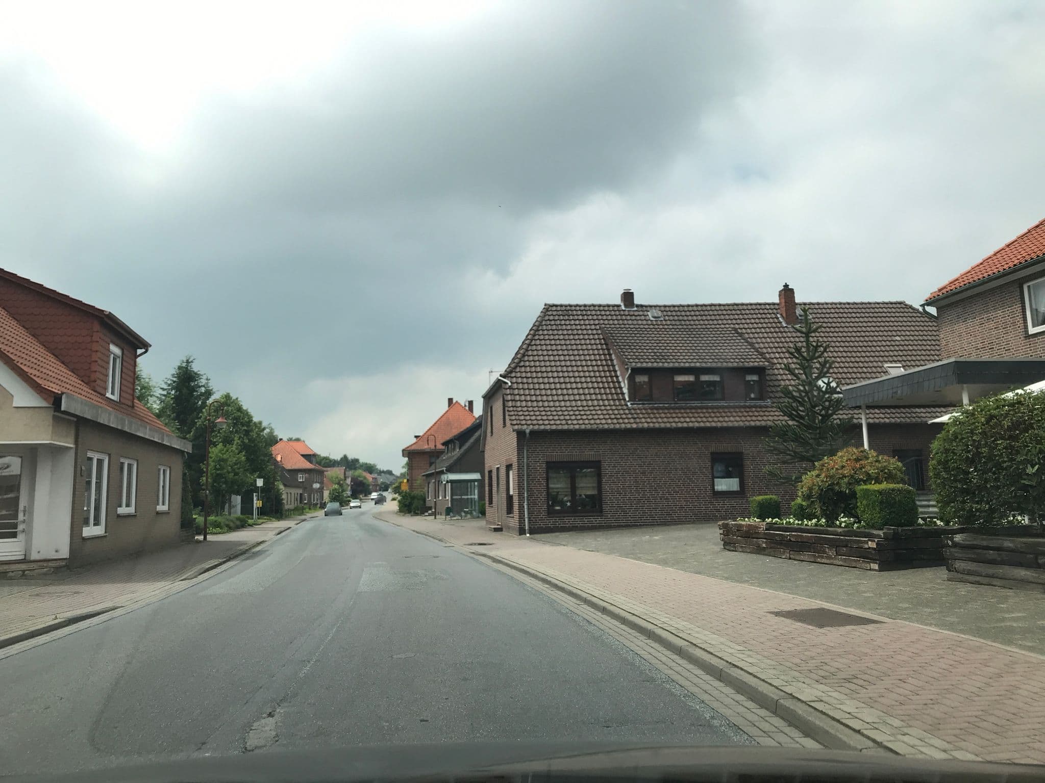 Street view near Hotel Zur Post, Sudwalde — © geonux (CC BY-SA · Mapillary)