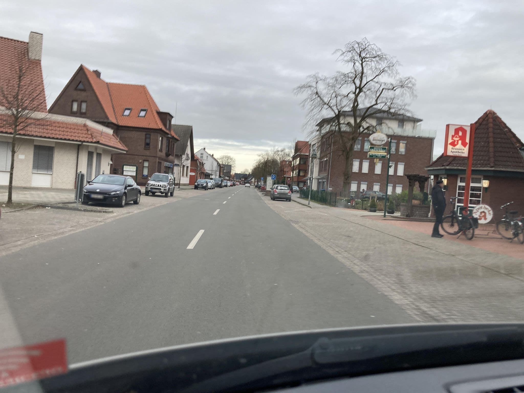 Street view near Hotel Restaurant Jacobsbrunnen, Weener — © klaas130 (CC BY-SA · Mapillary)