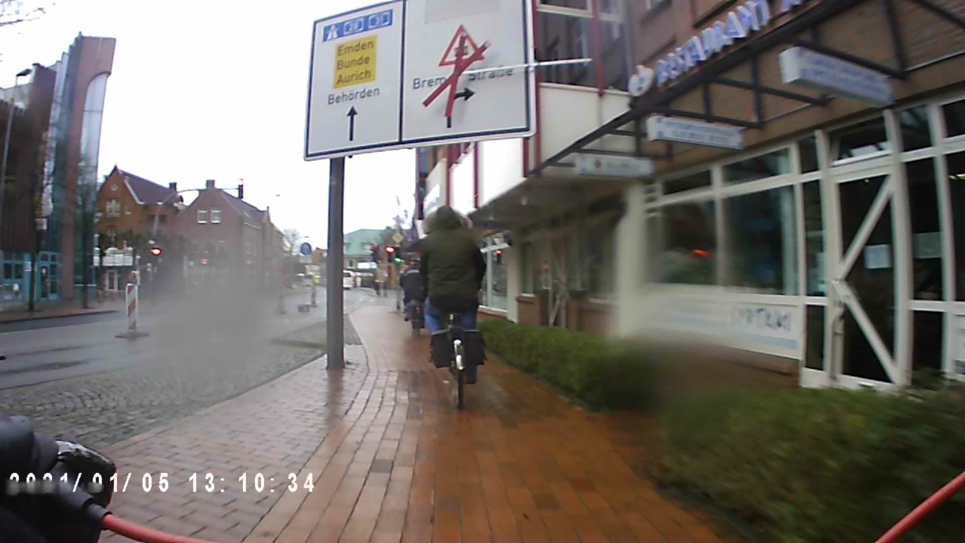 Street view near Best Western Hotel Frisia, Leer — © ezinge (CC BY-SA · Mapillary)