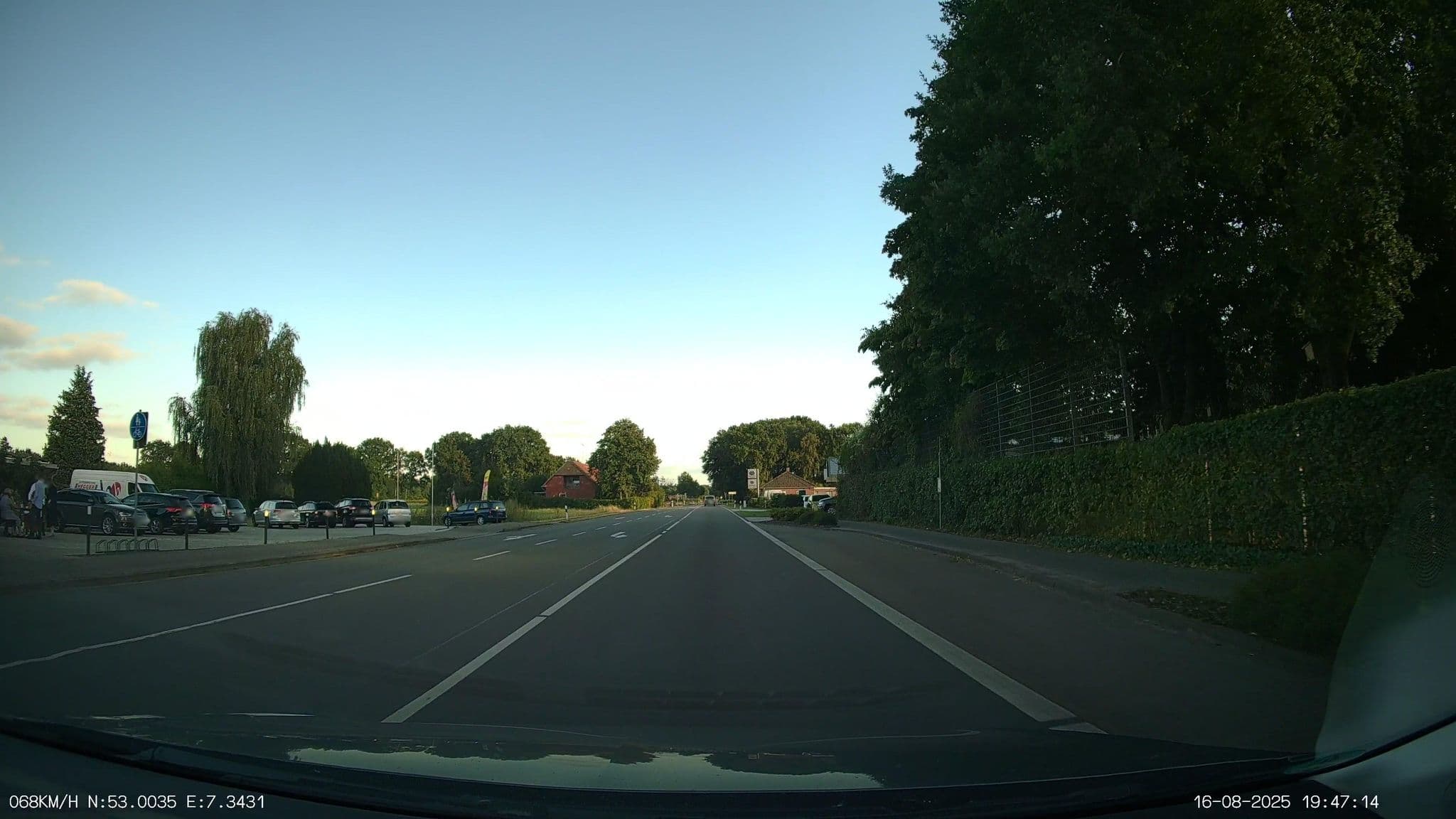 Street view near Mammes Inh. Maria Lennartz Pension, Heede — © heetENkoel (CC BY-SA · Mapillary)