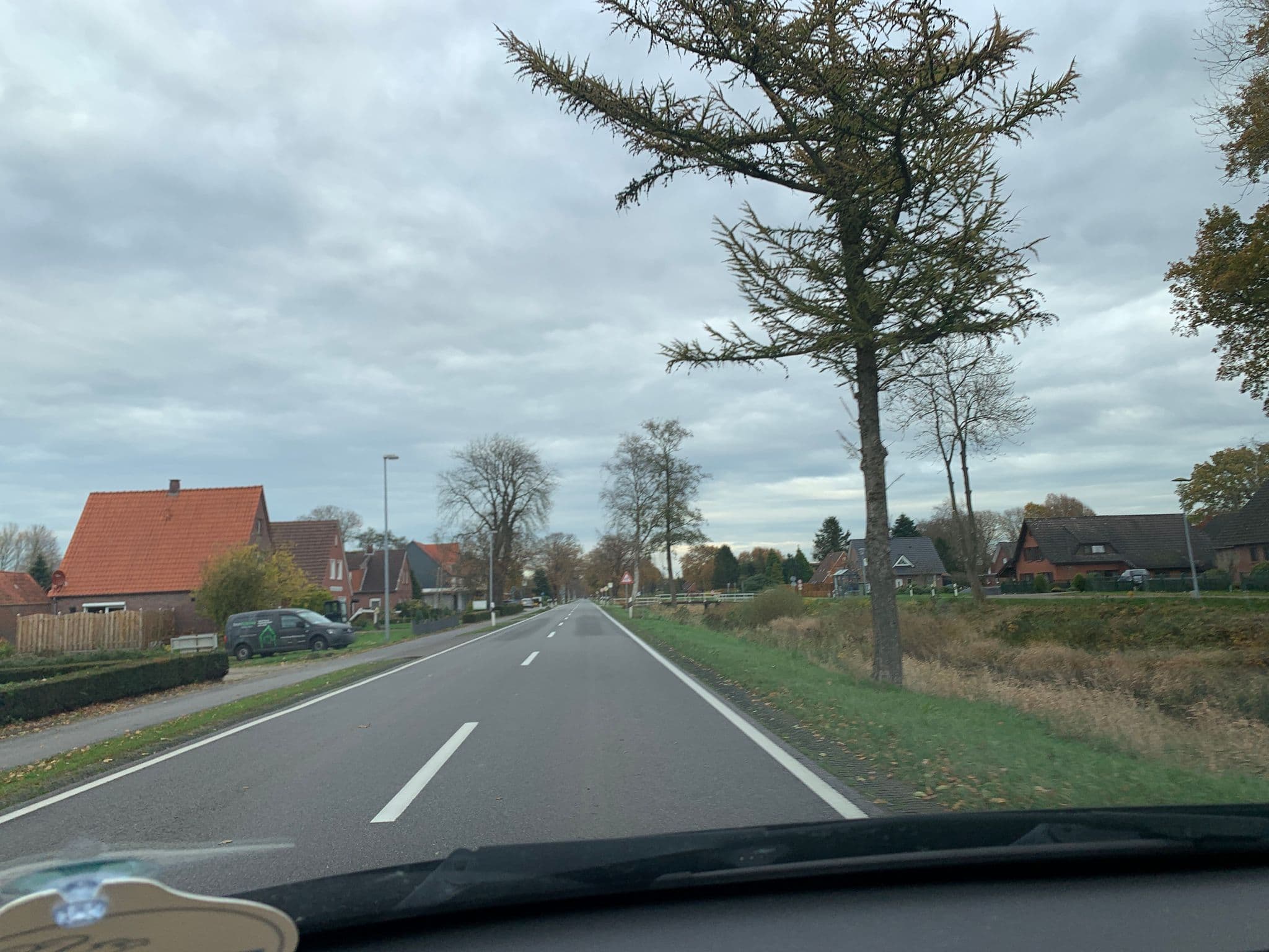 Street view near Ferienhaus lüttje Holthuus, Apen — © deleted_user (CC BY-SA · Mapillary)