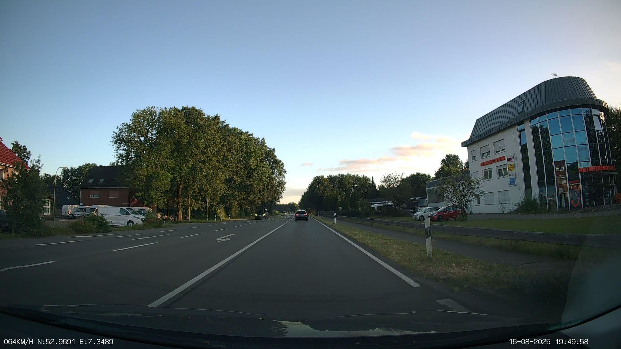 Street view near Hotel Knevel, Dörpen — © heetENkoel (CC BY-SA · Mapillary)