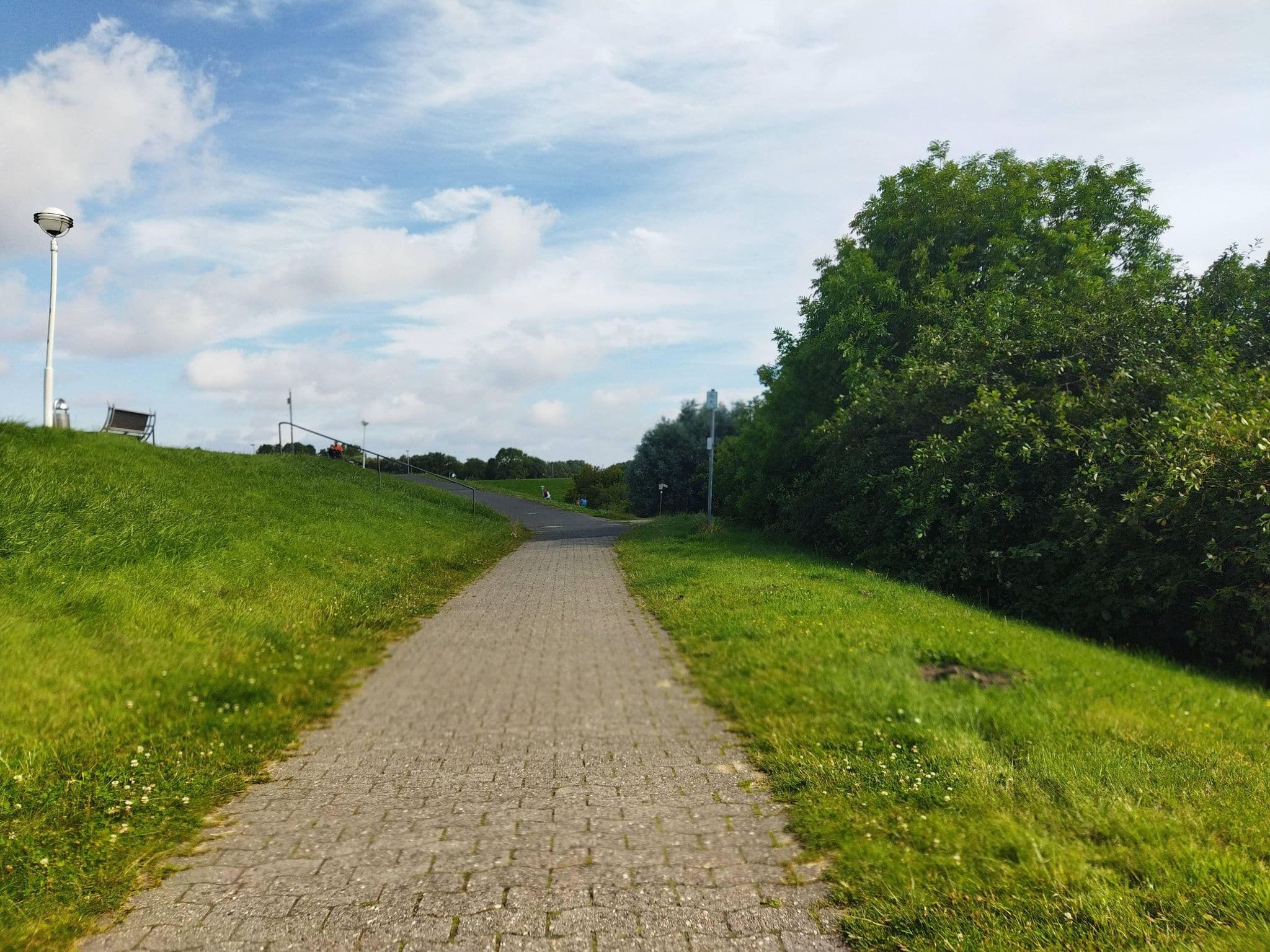 Street view near Ferienwohnung Mit Frühstück und Wellness 2, Esens — © changchun1 (CC BY-SA · Mapillary)
