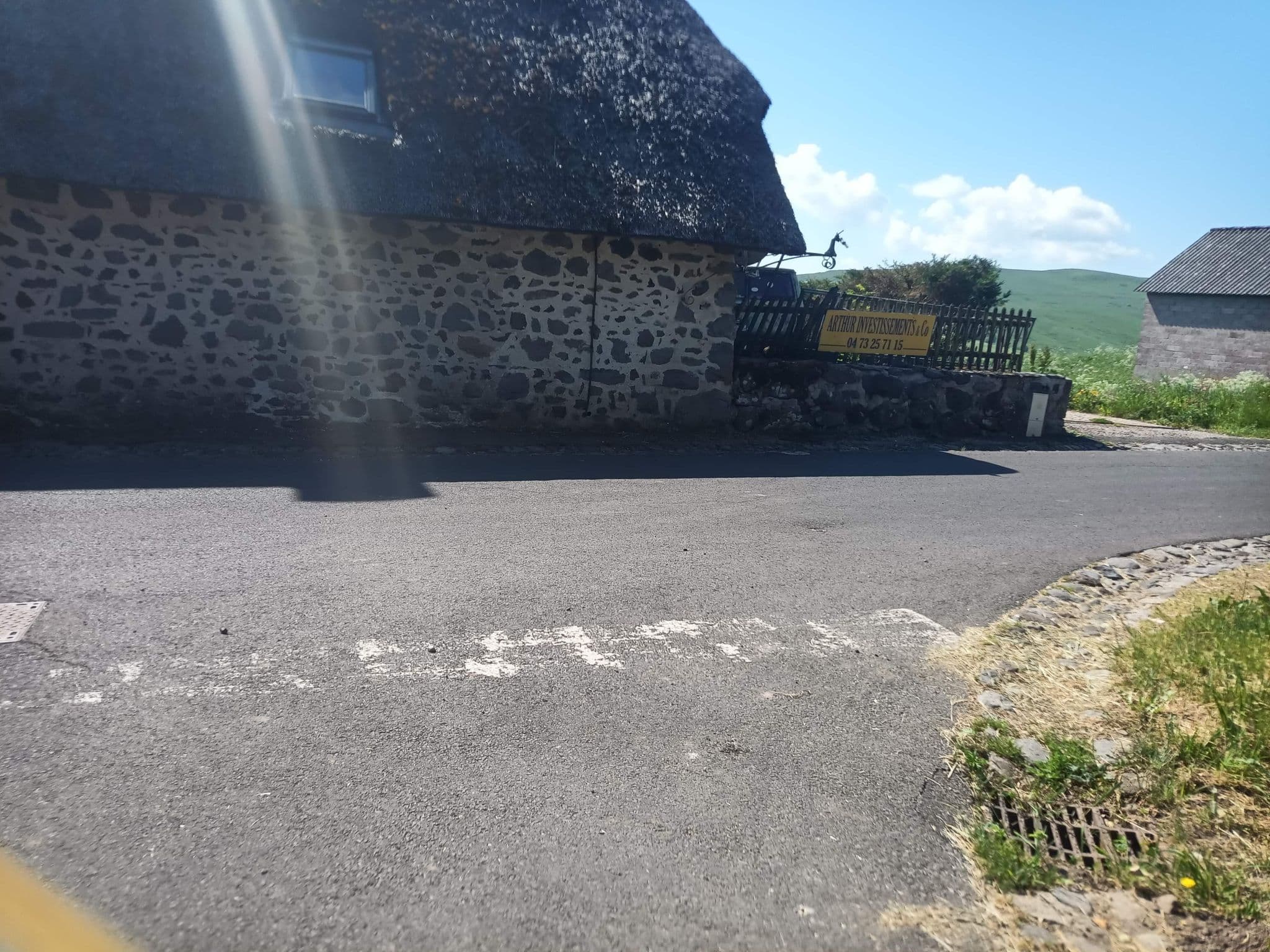 Street view near Gîte des 2 Lacs, Condat — © connermacleod69 (CC BY-SA · Mapillary)