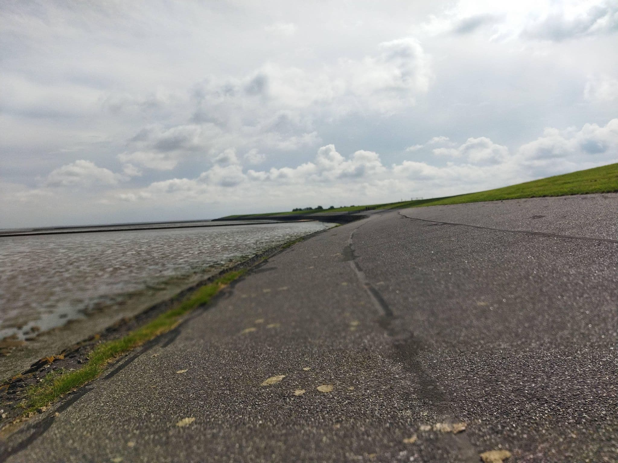 Street view near Hotel Vier Jahreszeiten, Esens — © changchun1 (CC BY-SA · Mapillary)