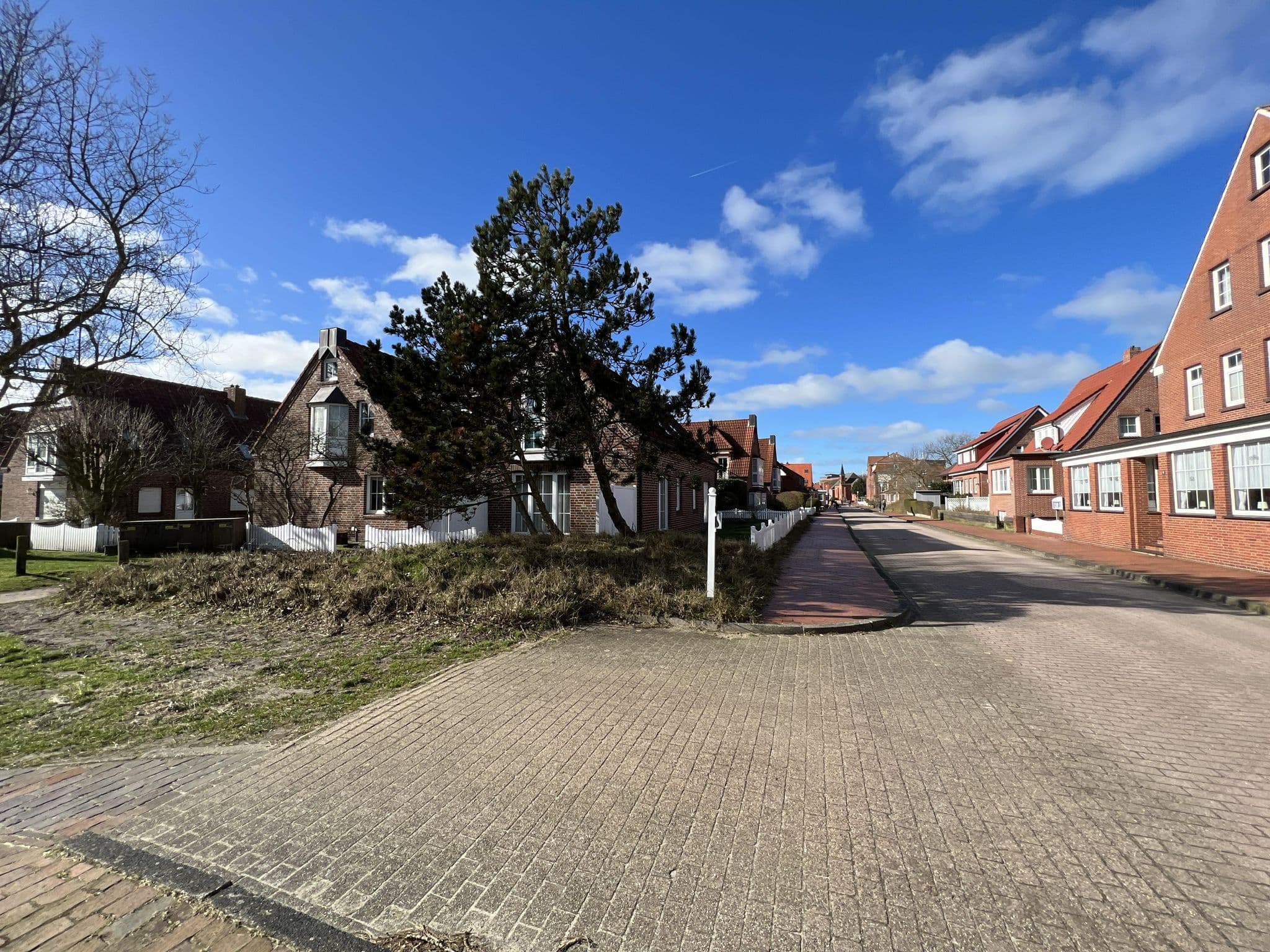 Street view near Haus Amrum, Juist — © pyyjac (CC BY-SA · Mapillary)